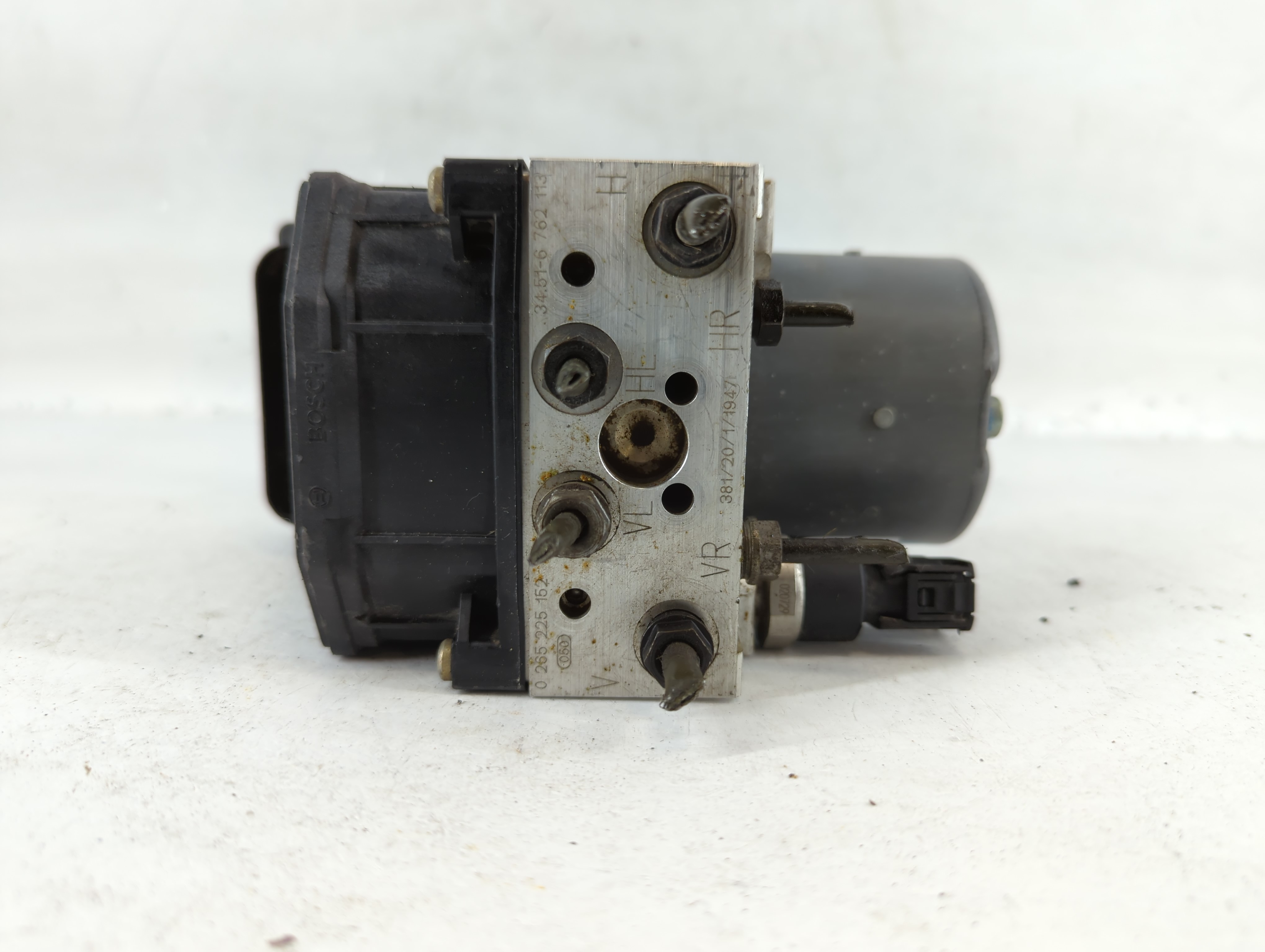 Picture of 2001-2005 Bmw 330i Abs Pump Control Module 760767