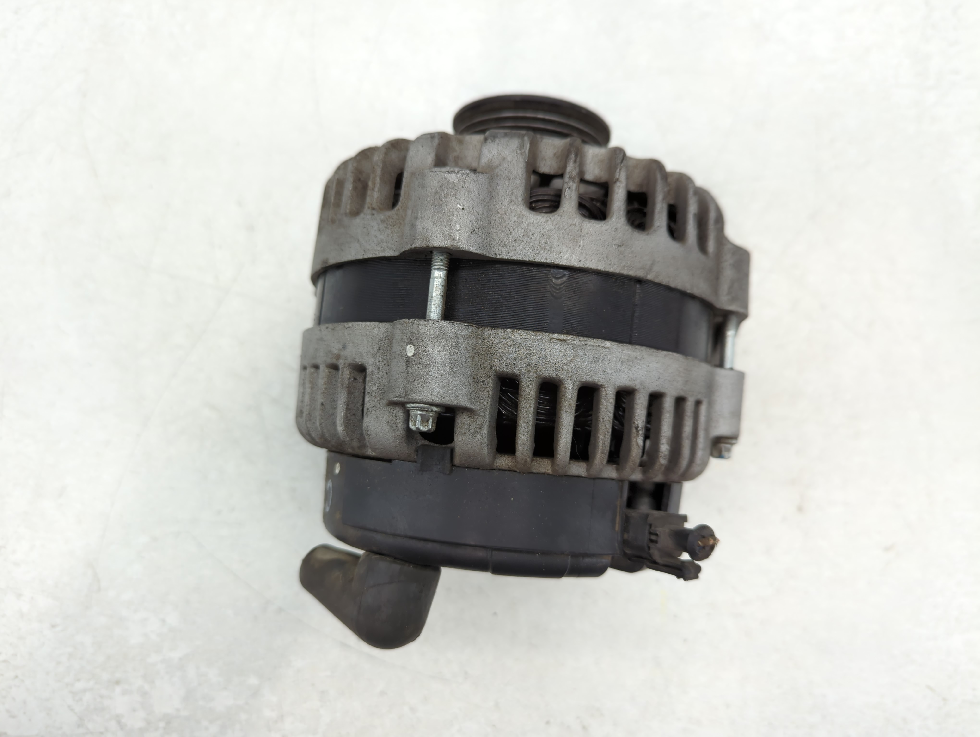 Picture of 2005-2007 Ford Focus Alternator Generator Charging Assembly Engine Oem 760792