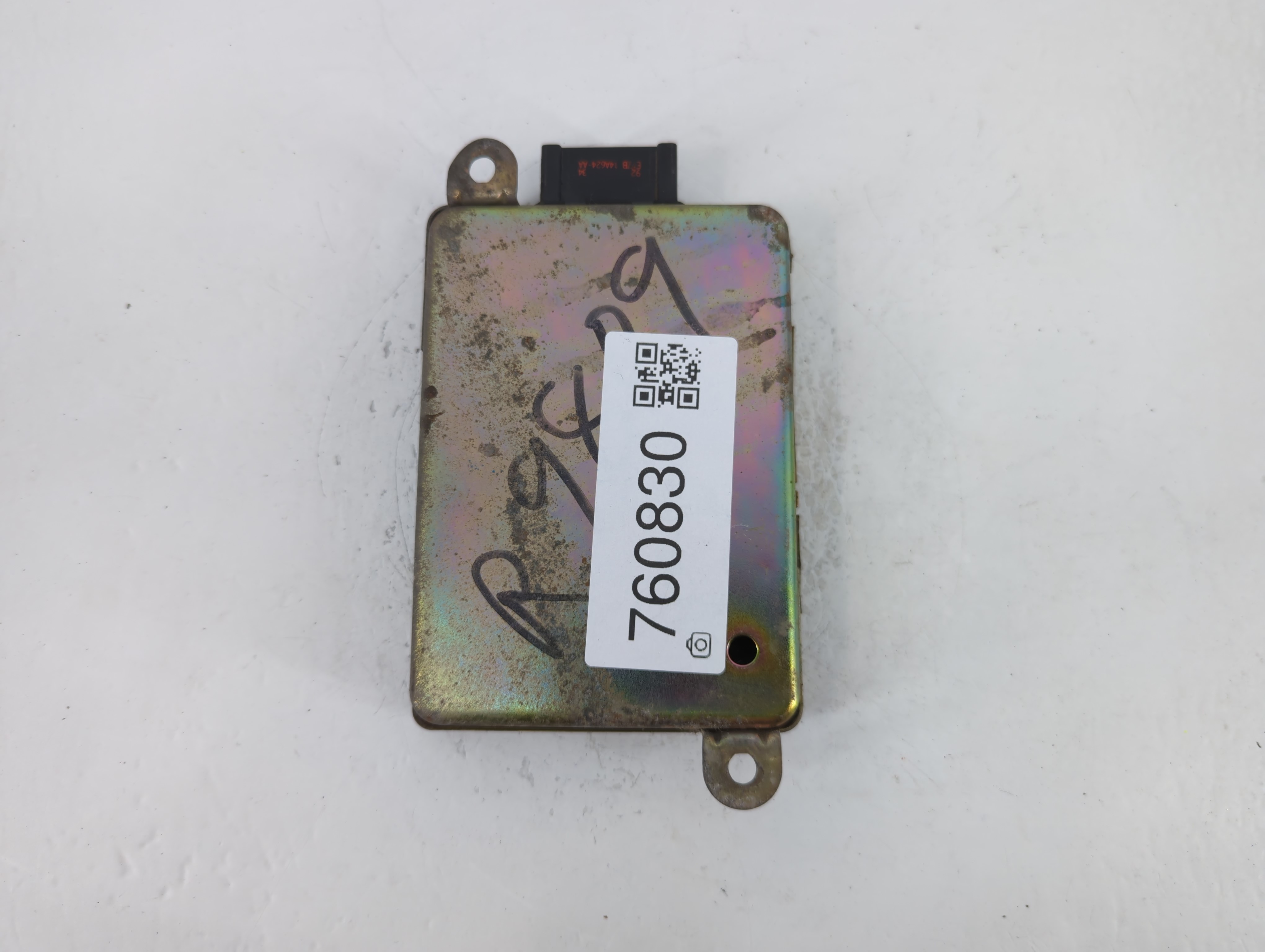 Picture of 1991 Ford F-350 Super Duty Body Control Module Bcm Inner Cabin Fuse Box 760830