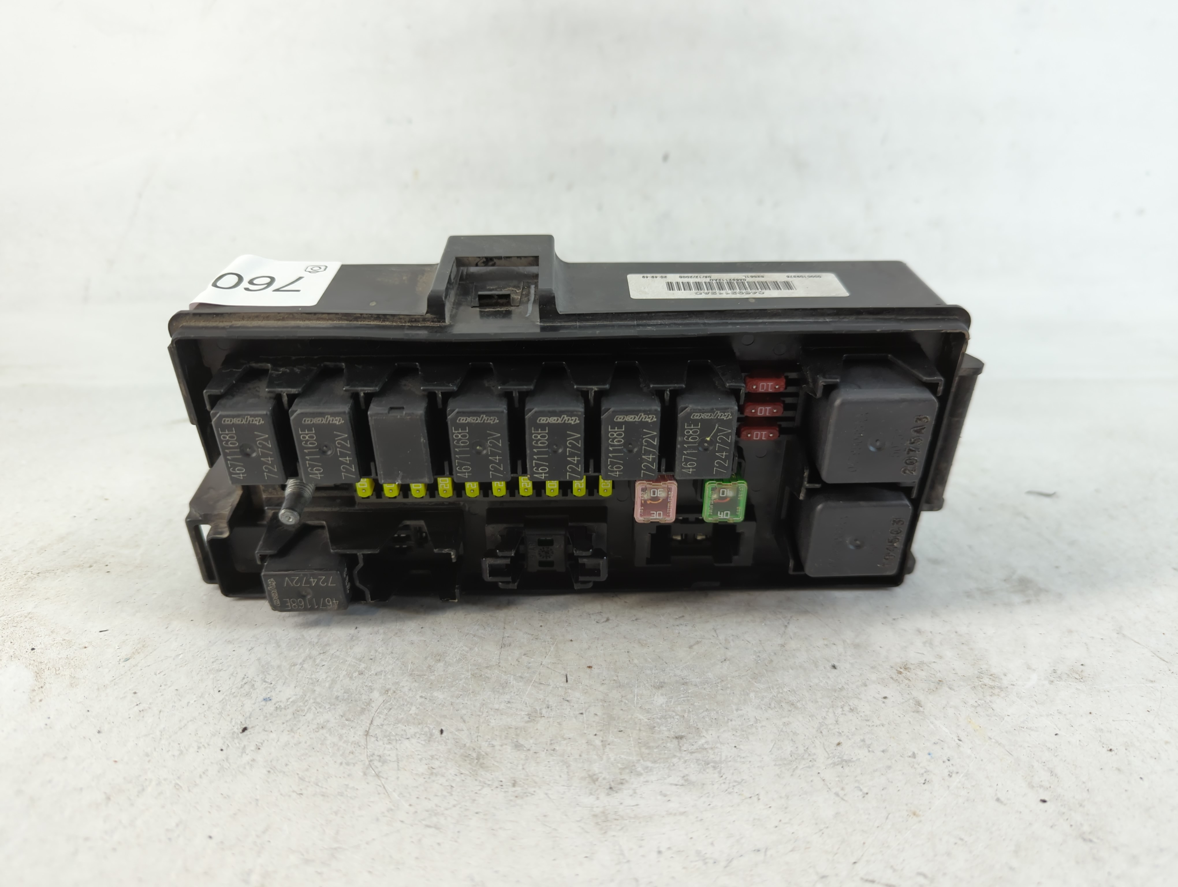 Picture of 2004-2006 Dodge Durango Fusebox Fuse Box Relay Module 04692112ad 760990