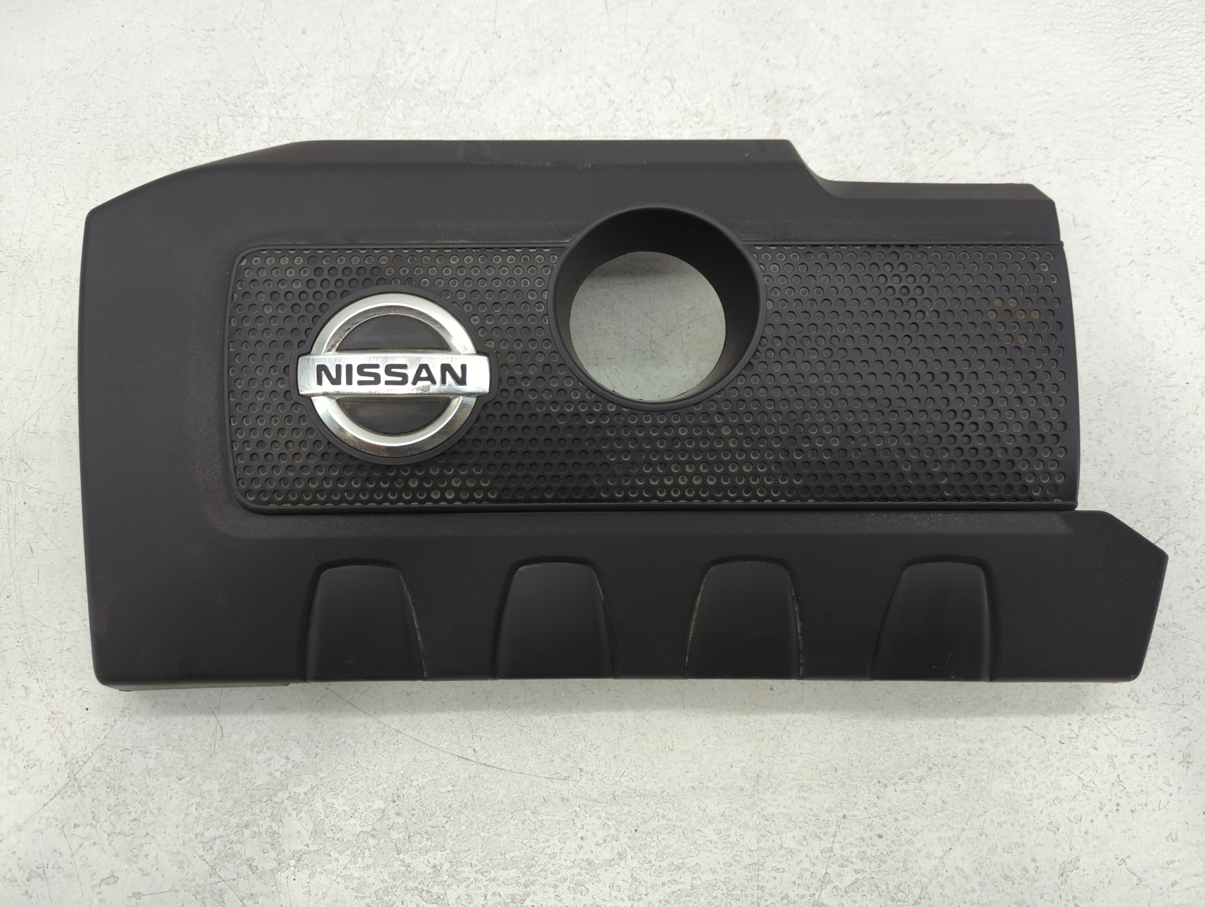 Picture of 2015 Nissan Sentra Engine Cover 761066