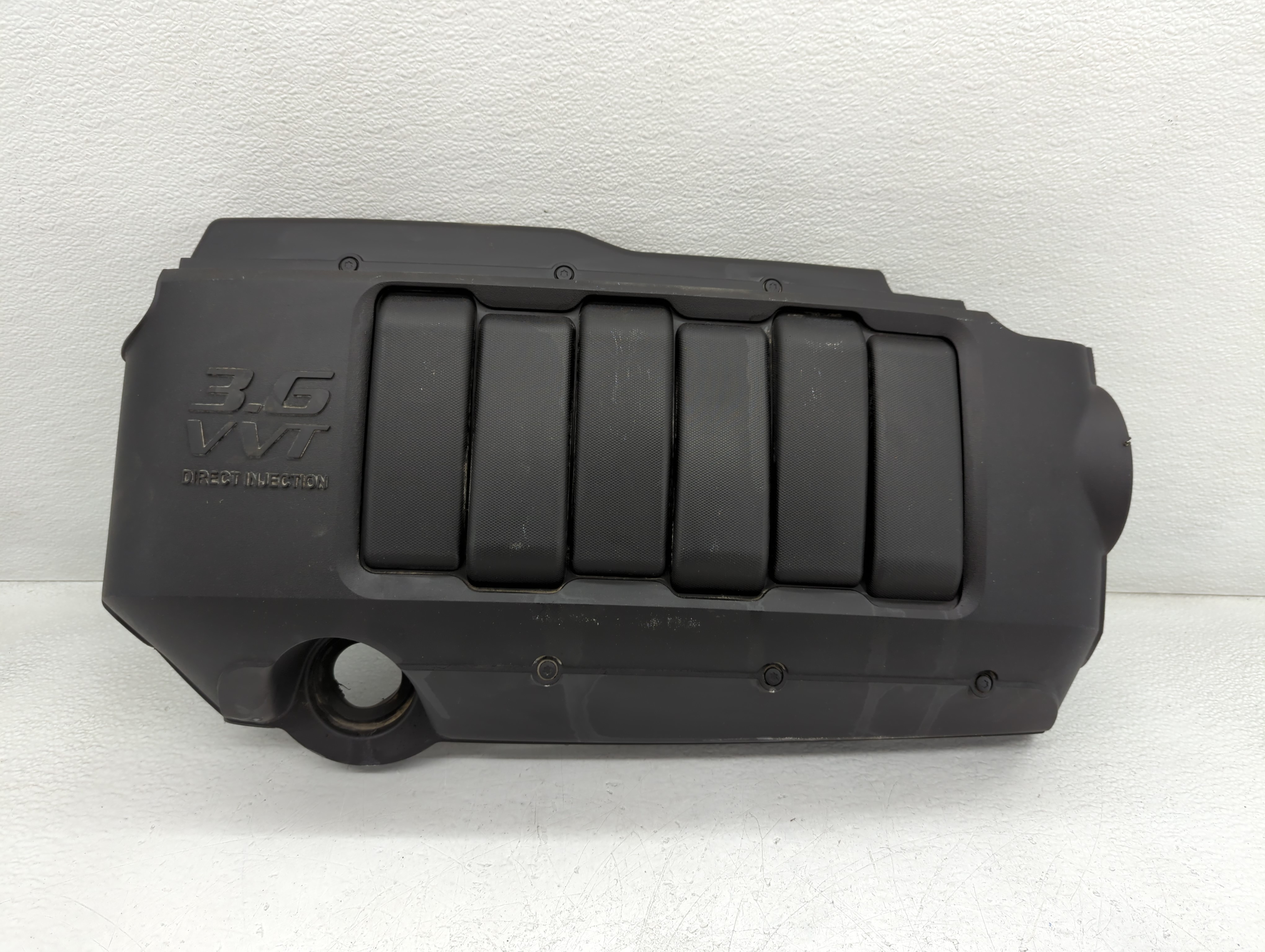 2012 Gmc Acadia Engine Cover 761068 - Oemusedautoparts1.com