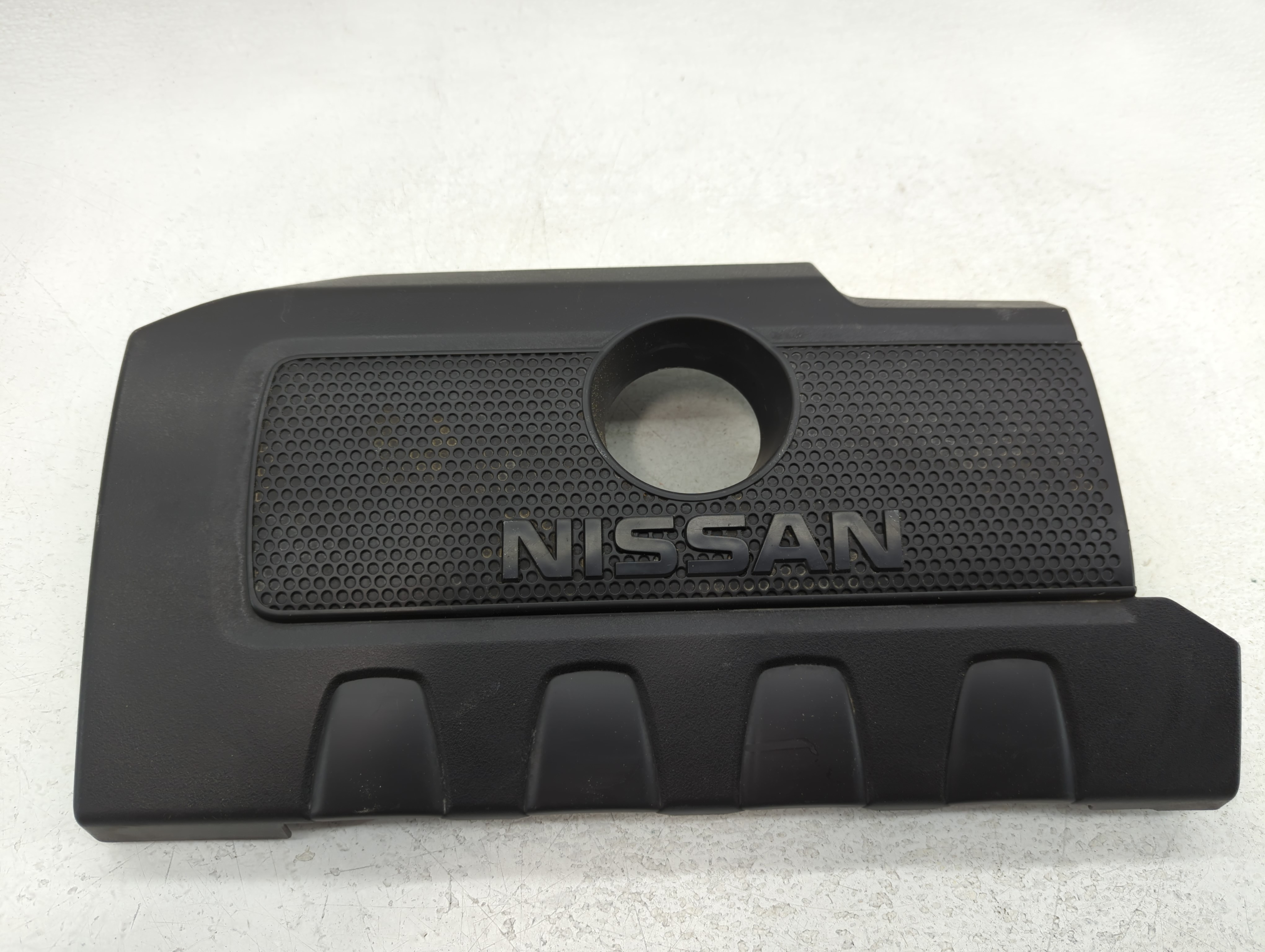 Picture of 2019 Nissan Sentra Engine Cover 761084