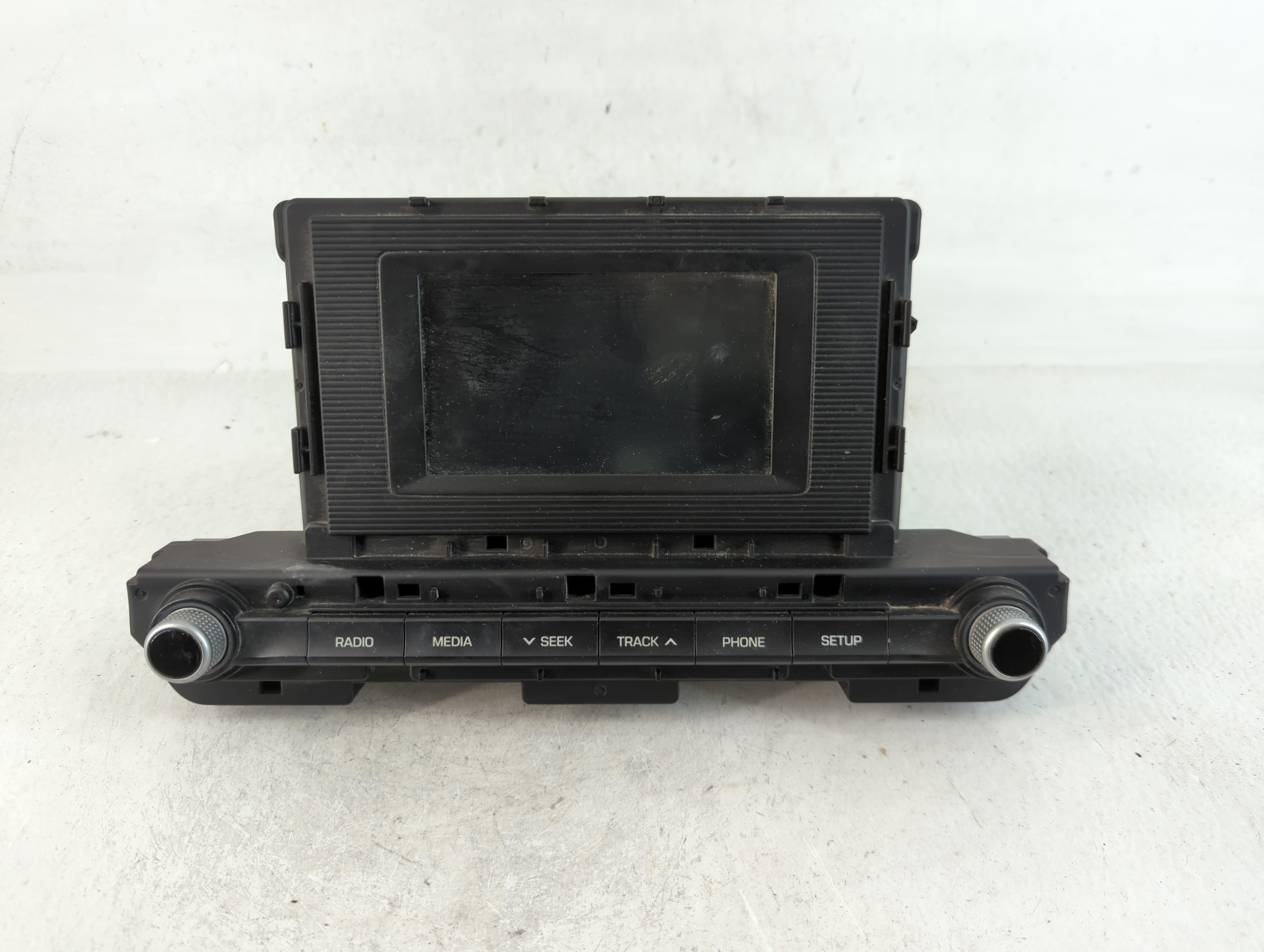 Picture of 2019-2020 Hyundai Elantra Am Fm Cd Player Radio Receiver 761173