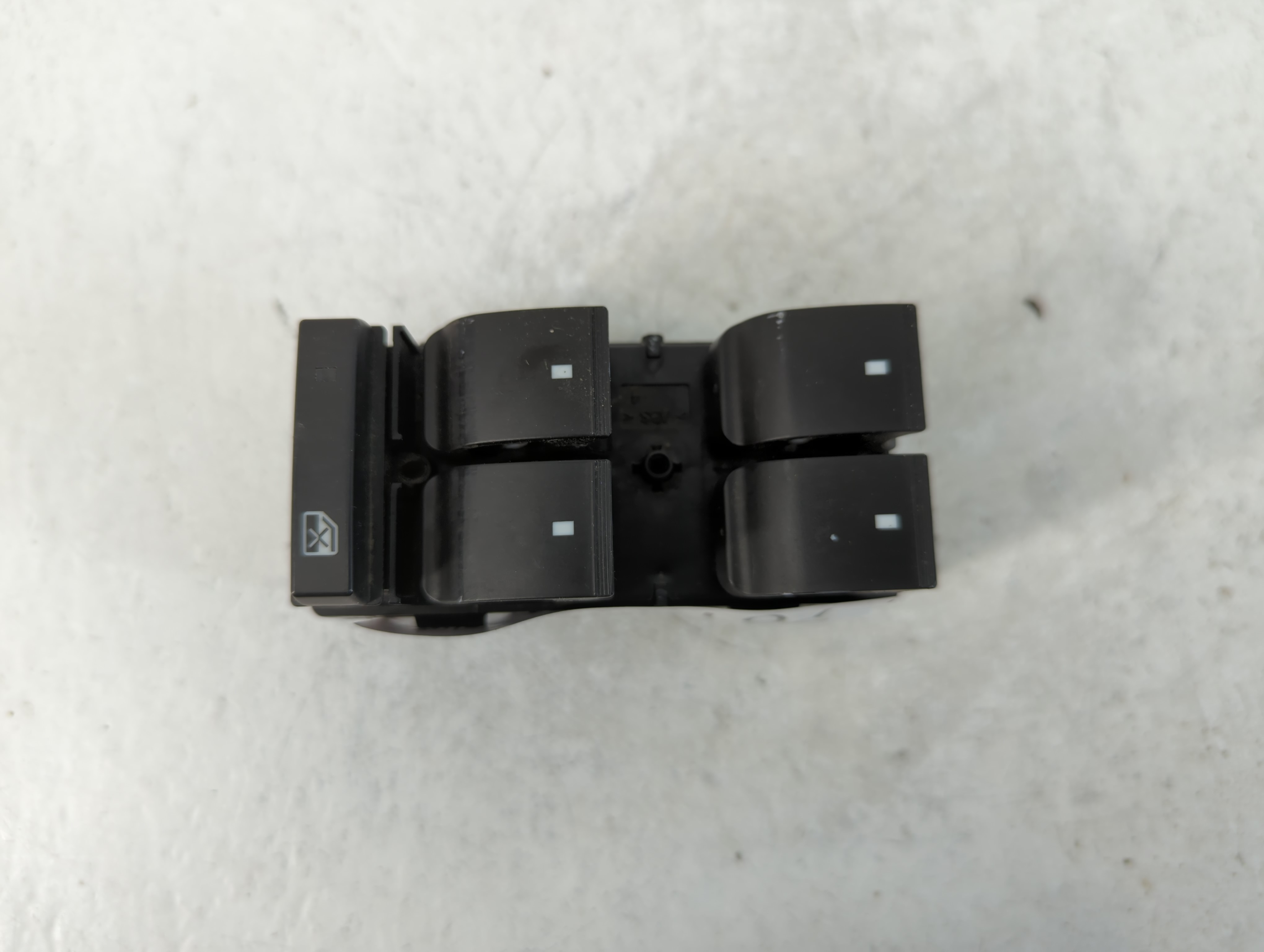 2012 Chevrolet Traverse Driver Left Door Master Power Window Switch 761310 - Oemusedautoparts1.com
