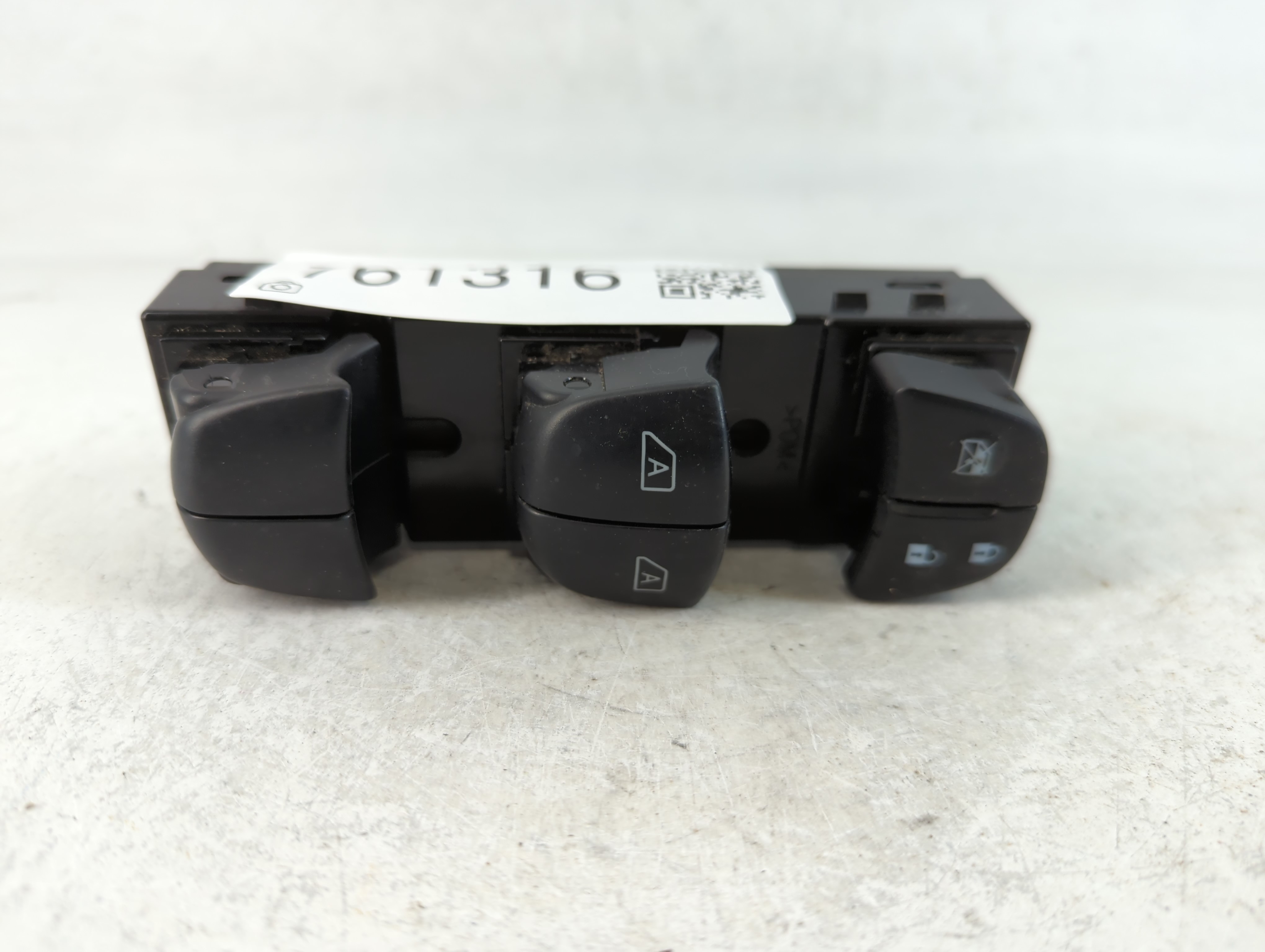 2013-2018 Nissan Altima Driver Left Door Master Power Window Switch 761316 - Oemusedautoparts1.com