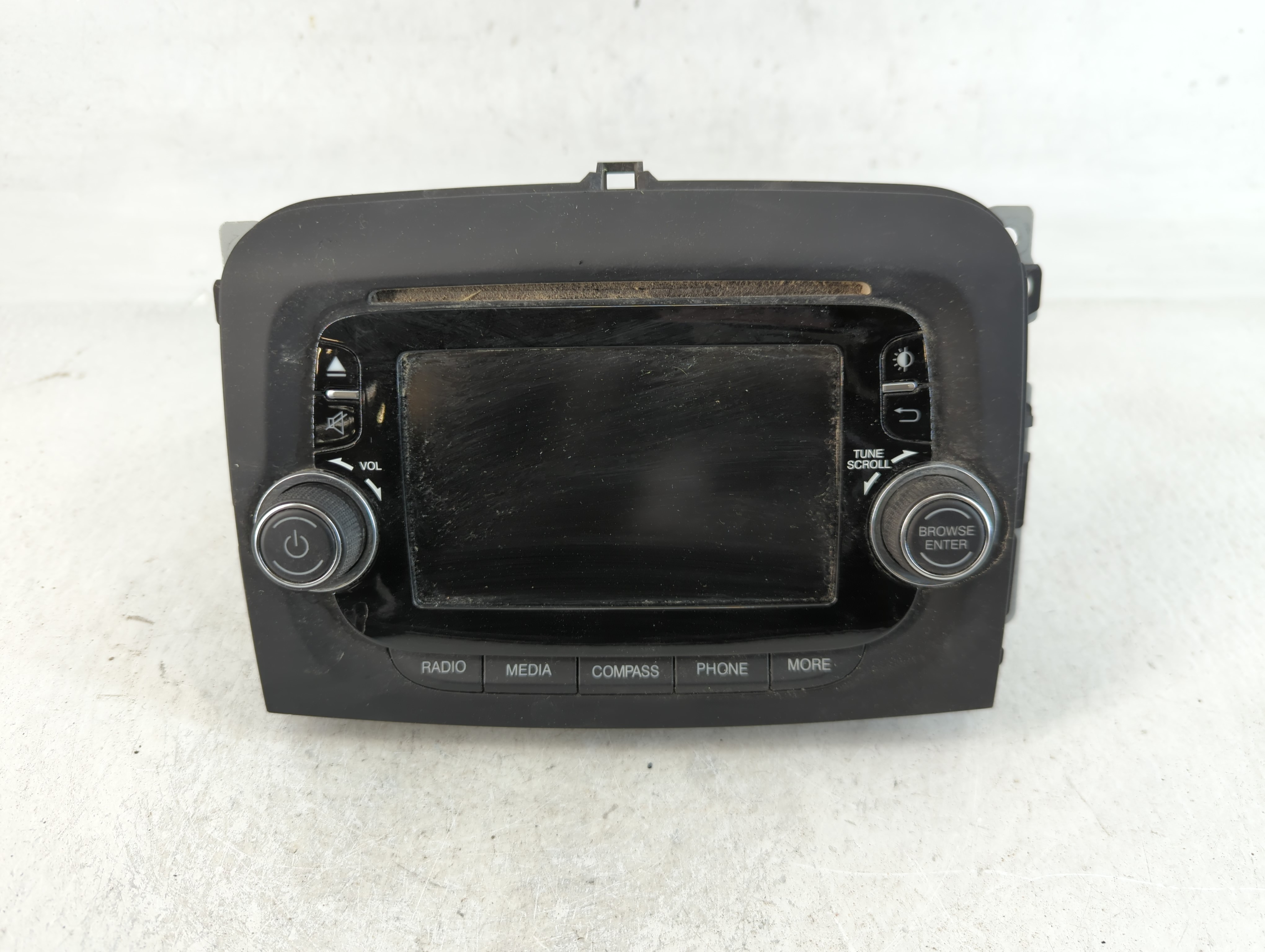 2012-2017 Fiat 500 Am Fm Cd Player Radio Receiver 761322 - Oemusedautoparts1.com
