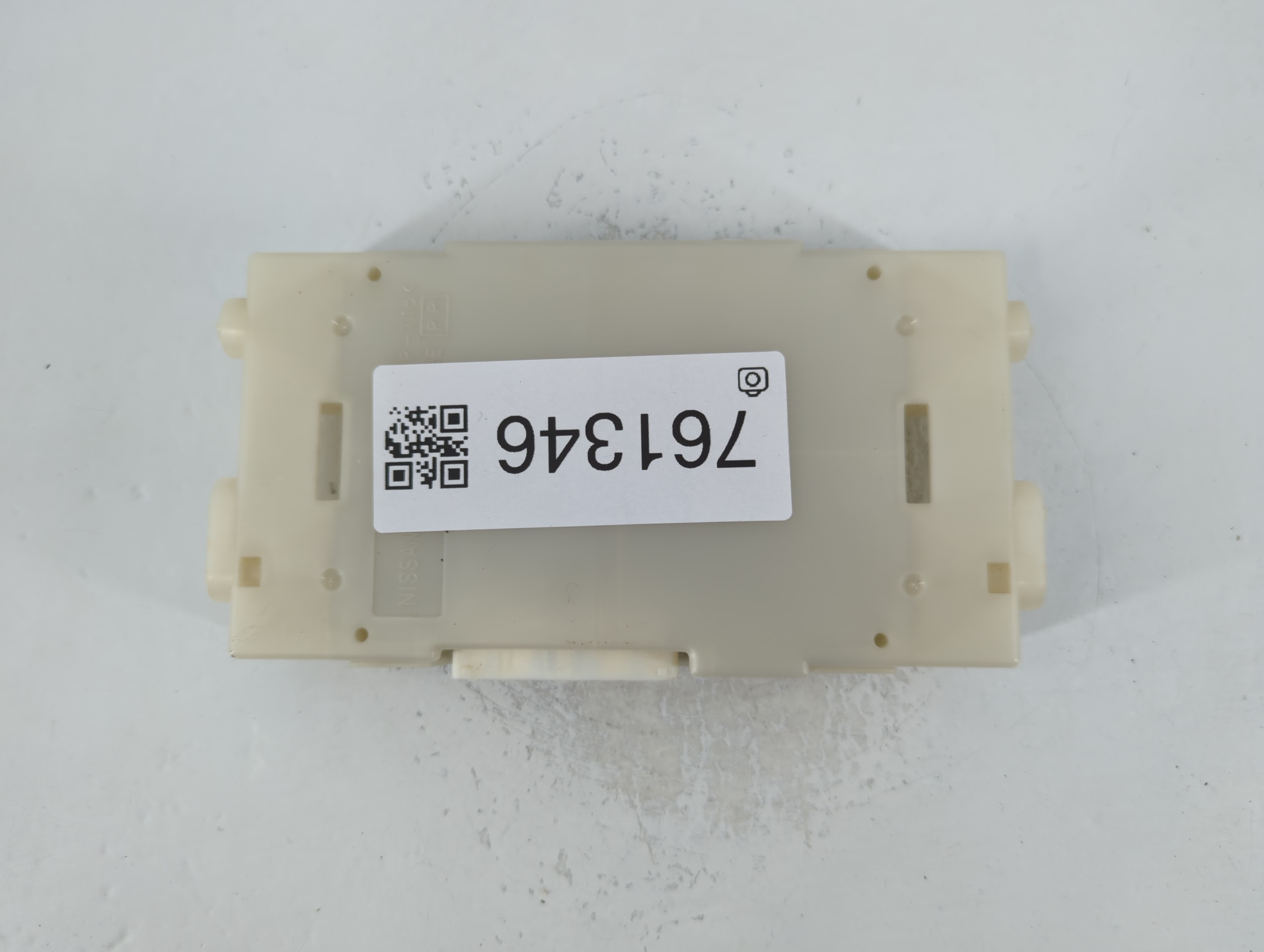 2014-2015 Nissan Altima Chassis Control Module Ccm Bcm Body Control 761346 - Oemusedautoparts1.com