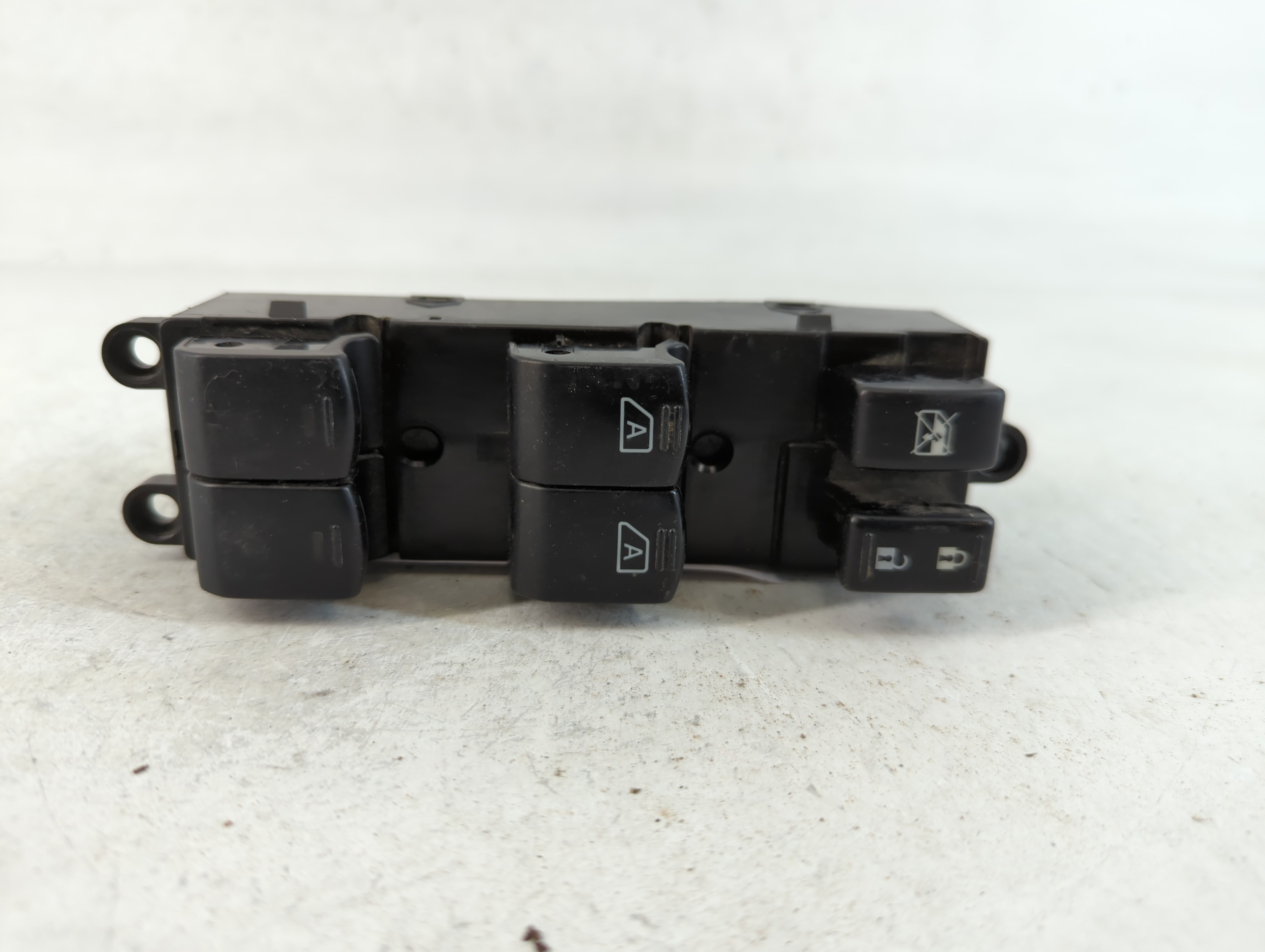 Picture of 2007-2007 Nissan Murano Driver Left Door Master Power Window Switch 761353