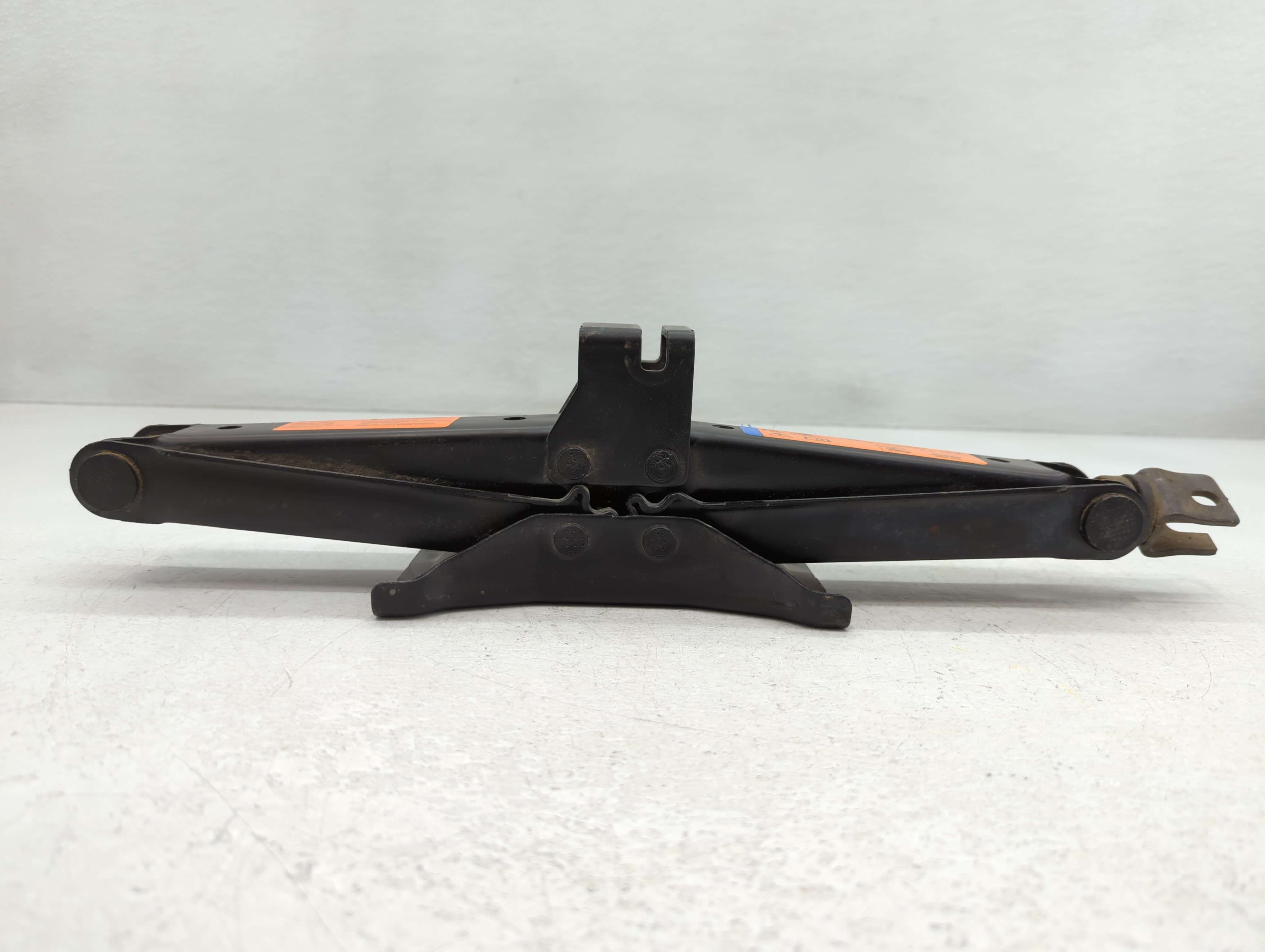 2015 Infiniti Qx60 Spare Scissor Car Jack 761395 - Oemusedautoparts1.com