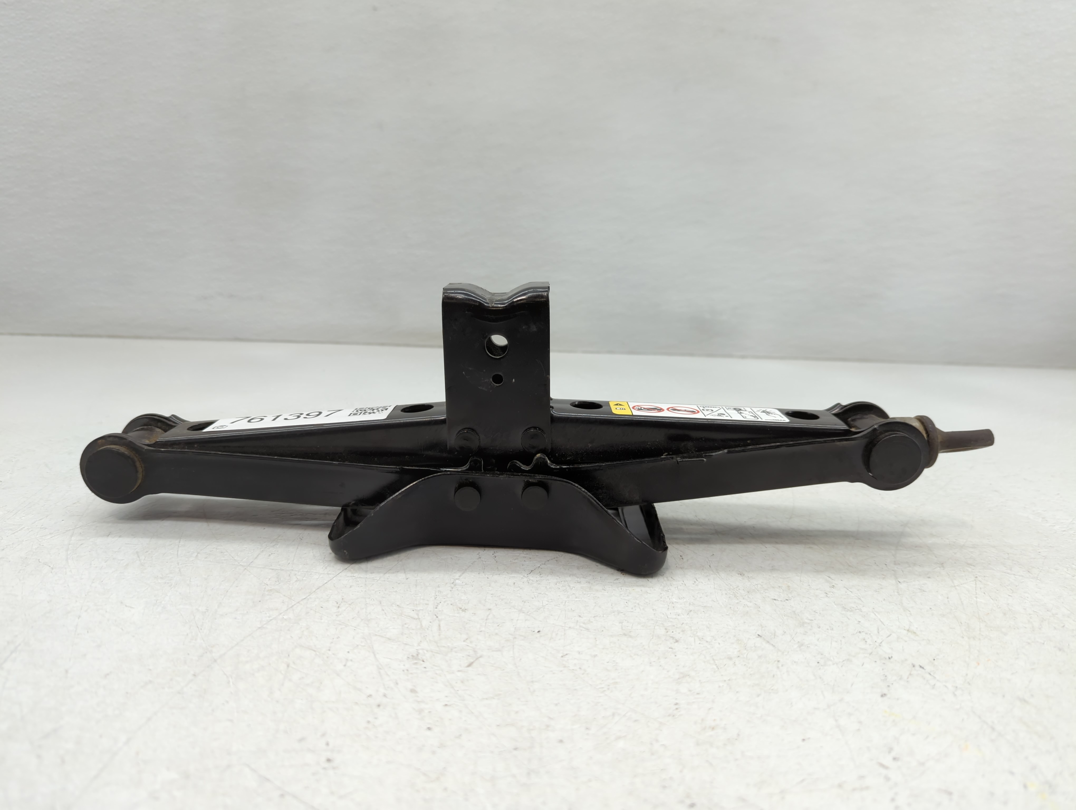 2009 Dodge Journey Spare Scissor Car Jack 761397 - Oemusedautoparts1.com