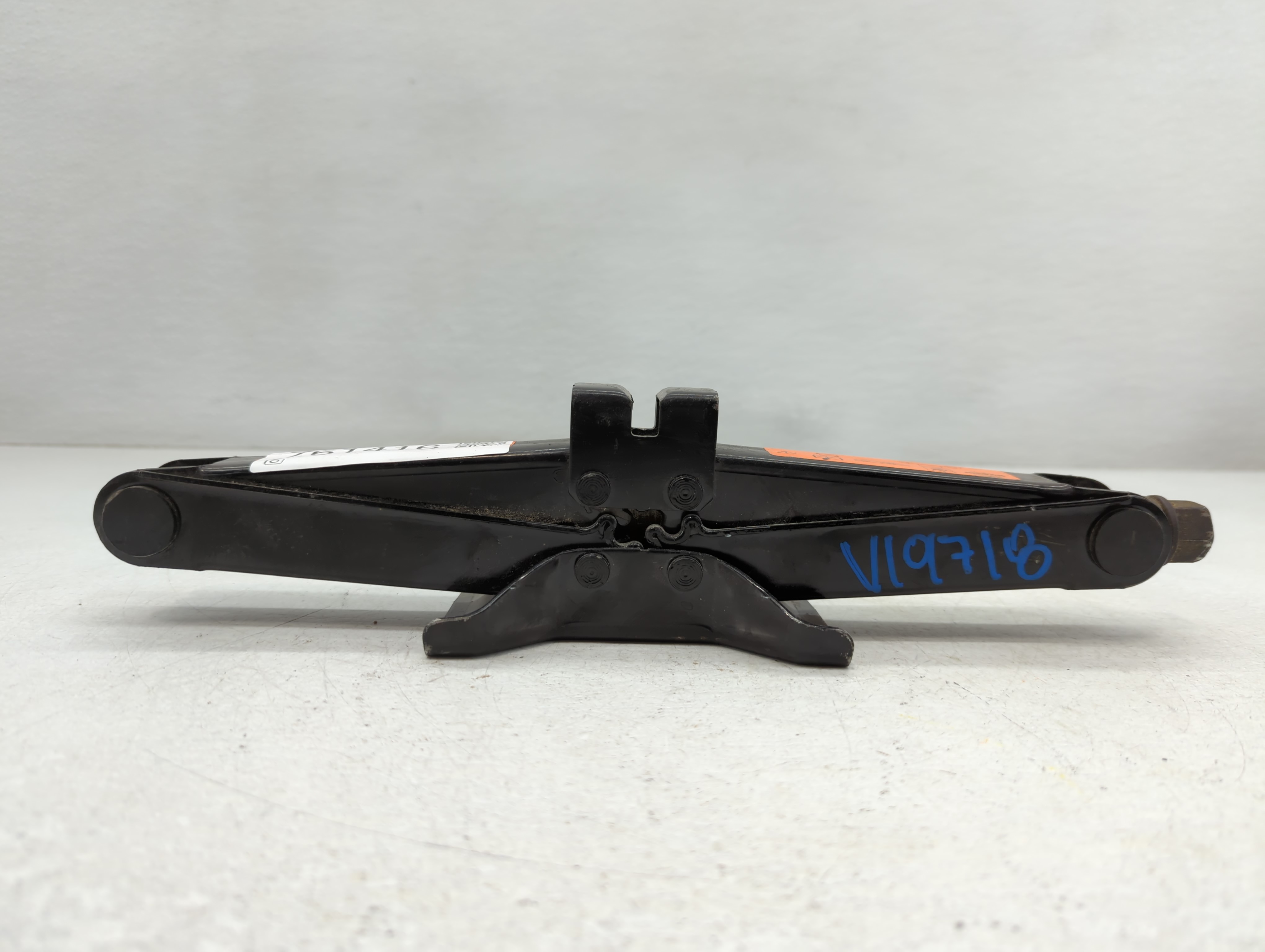 Picture of 2018 Nissan Maxima Spare Scissor Car Jack 761416