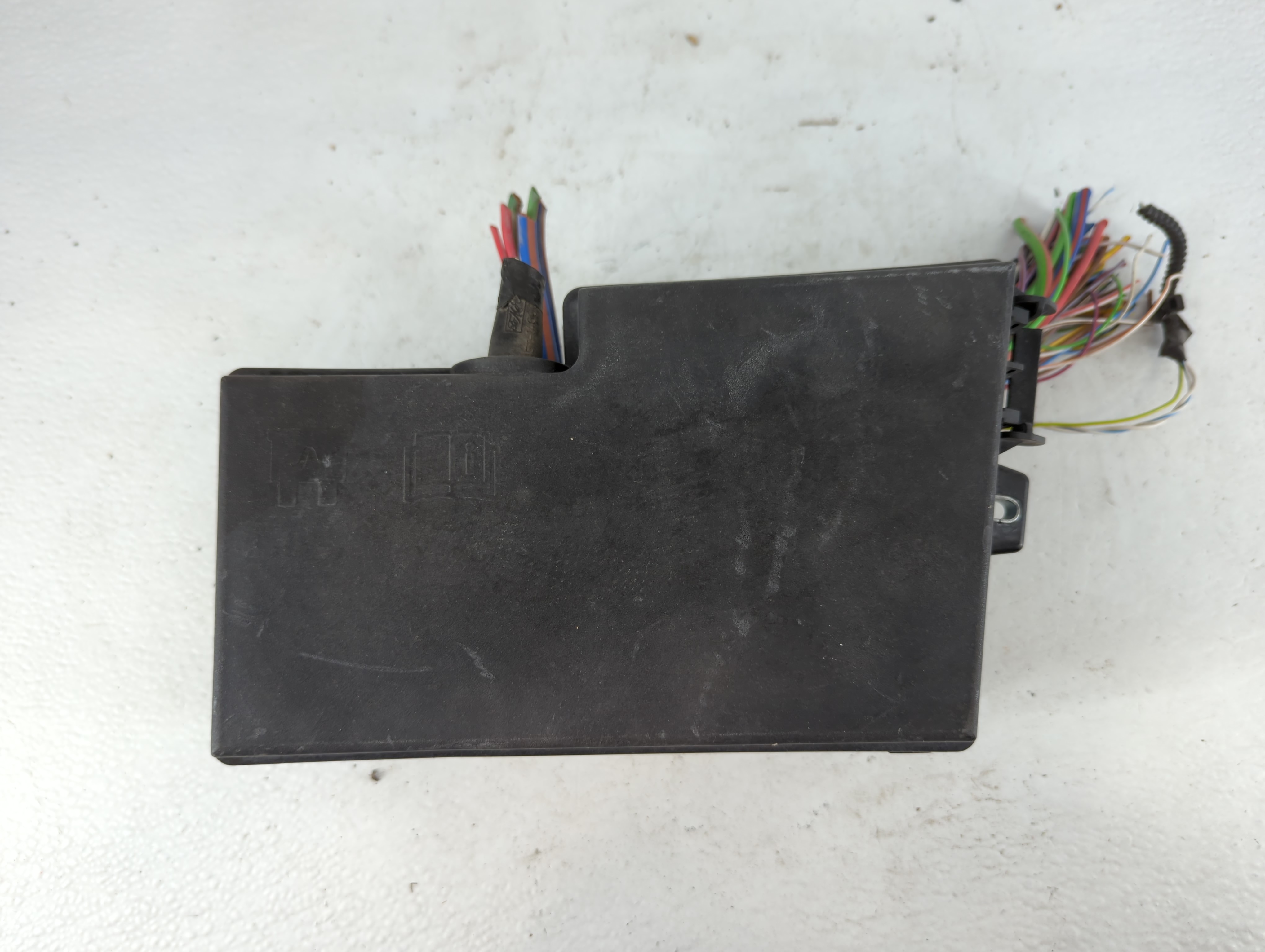 2017-2017 Ford Escape Fusebox Fuse Box Relay Module 761433 - Oemusedautoparts1.com
