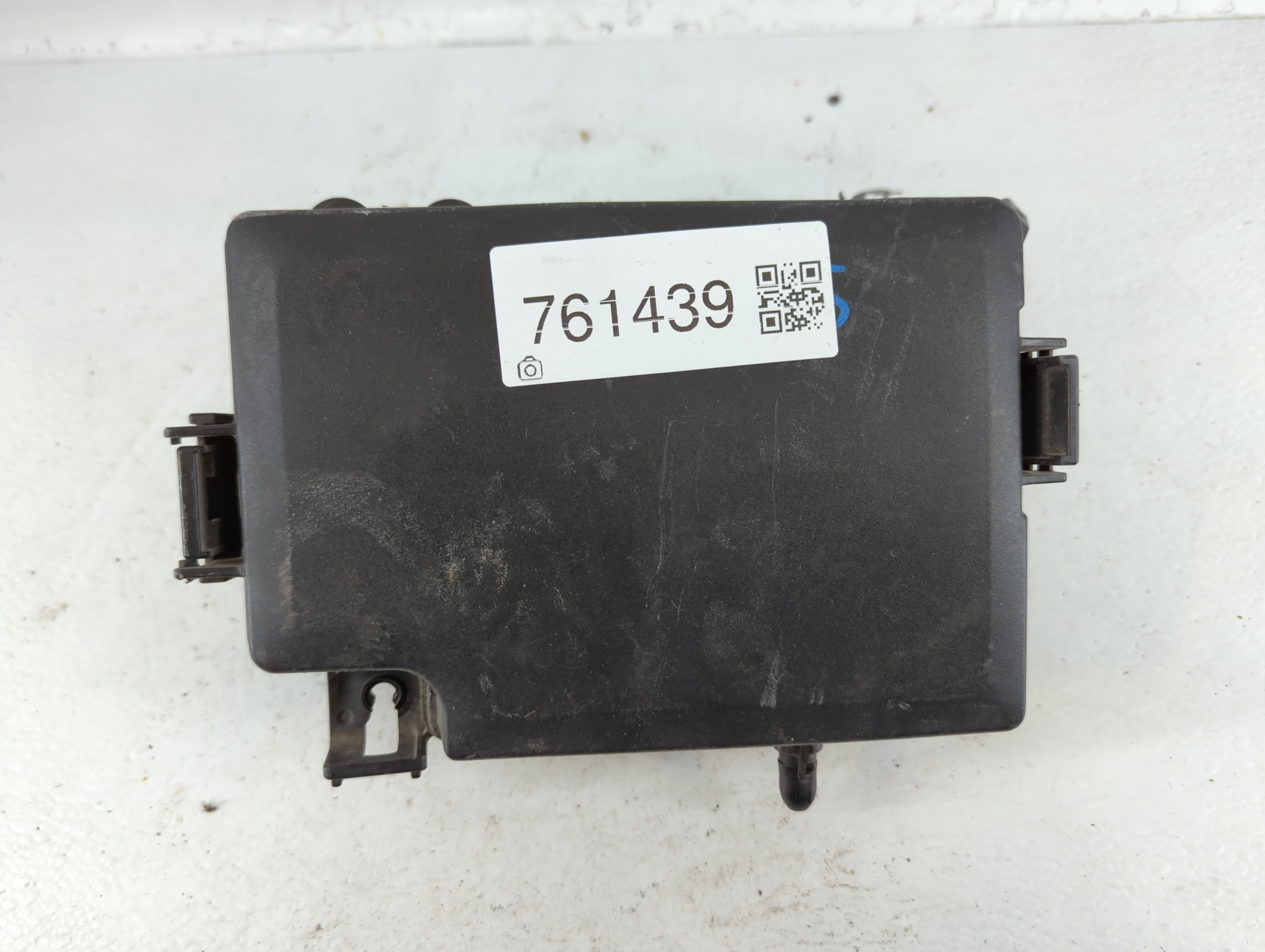 2017-2017 Hyundai Elantra Fusebox Fuse Box Relay Module 91956-f2020 761439 - Oemusedautoparts1.com