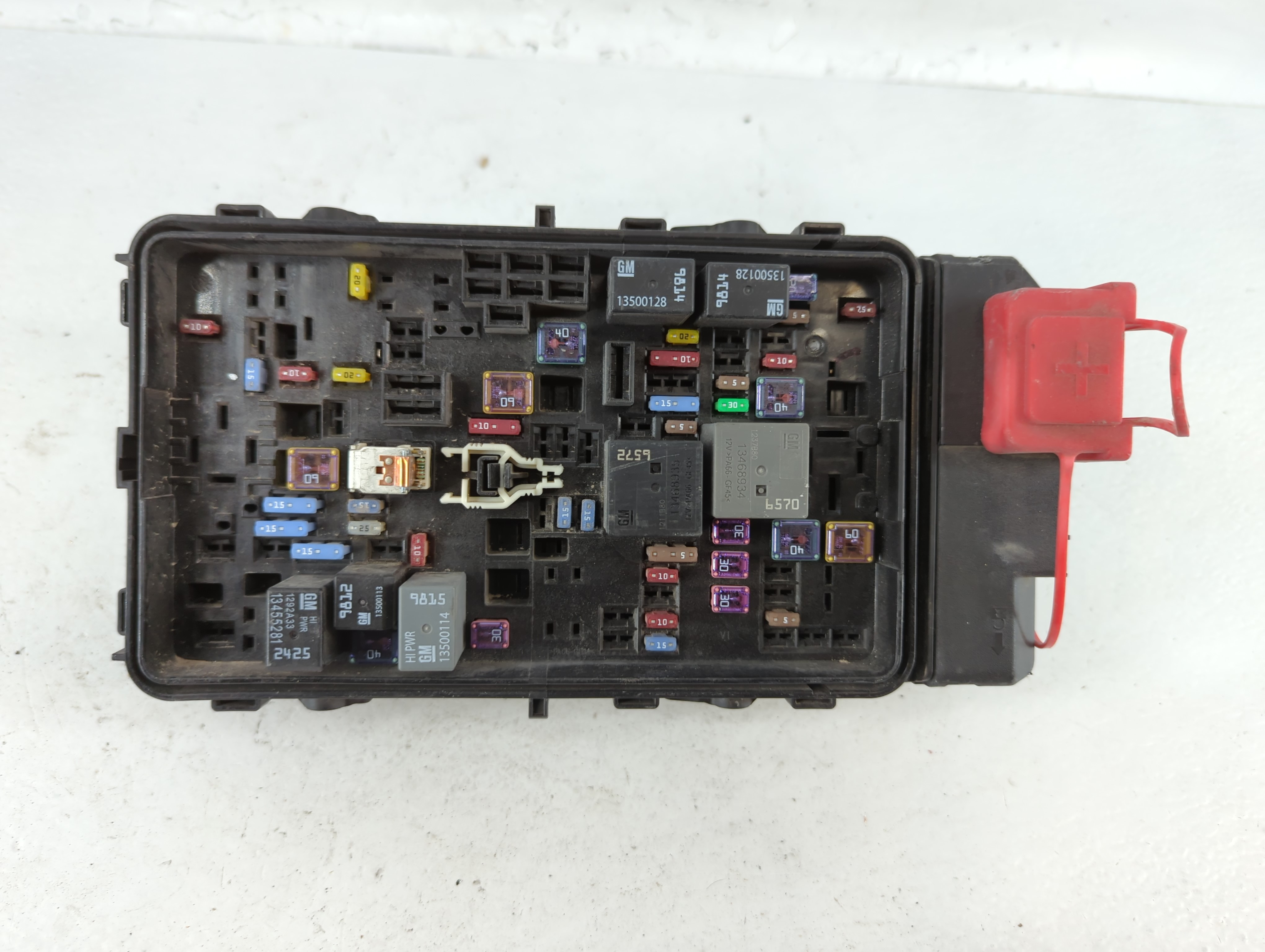 2022 Chevrolet Malibu Fusebox Fuse Box Relay Module 84950508_01 761473 - Oemusedautoparts1.com