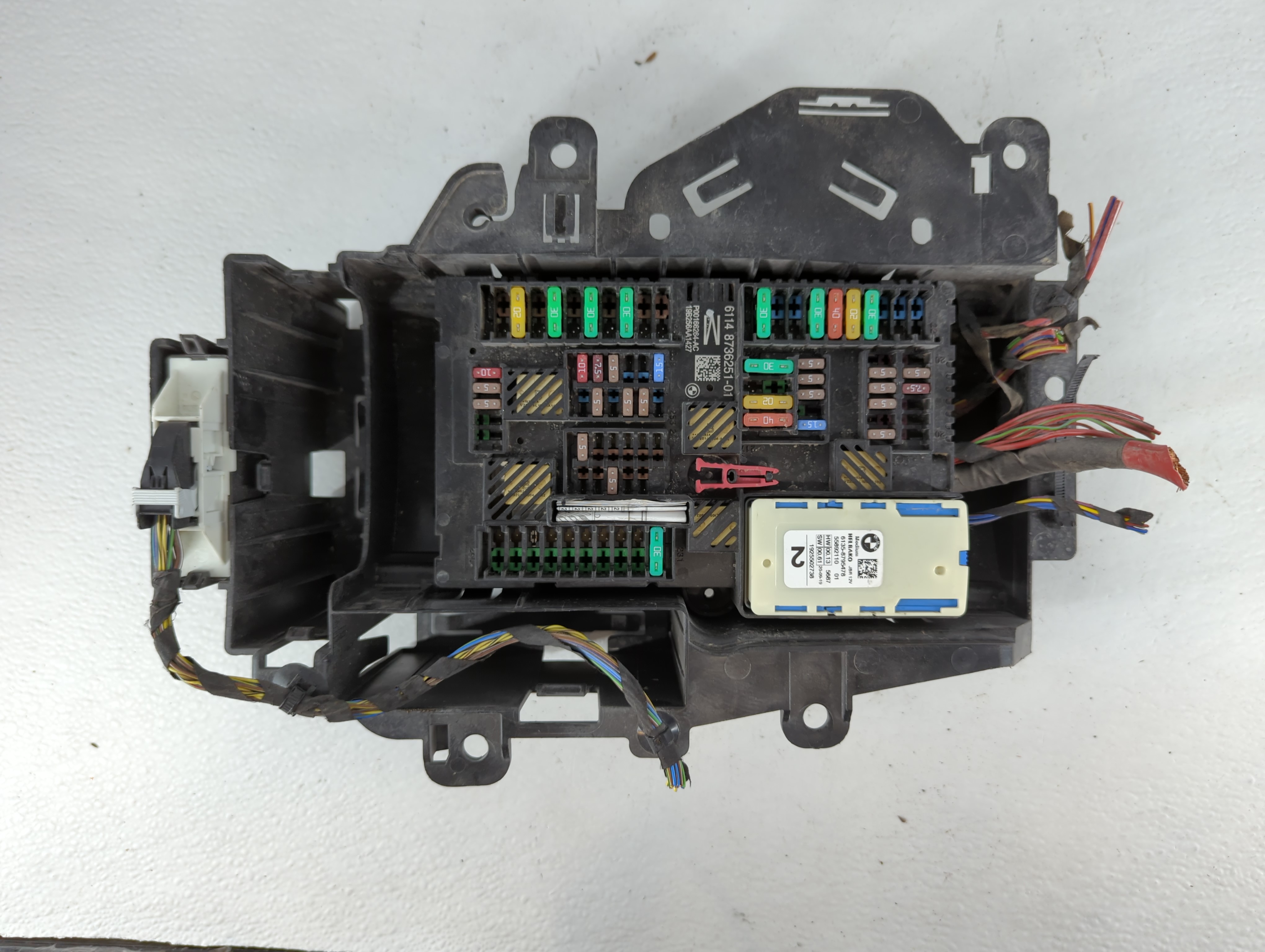 Picture of Bmw X3 Fusebox Fuse Box Relay Module 55892110|6135-8795478 761493