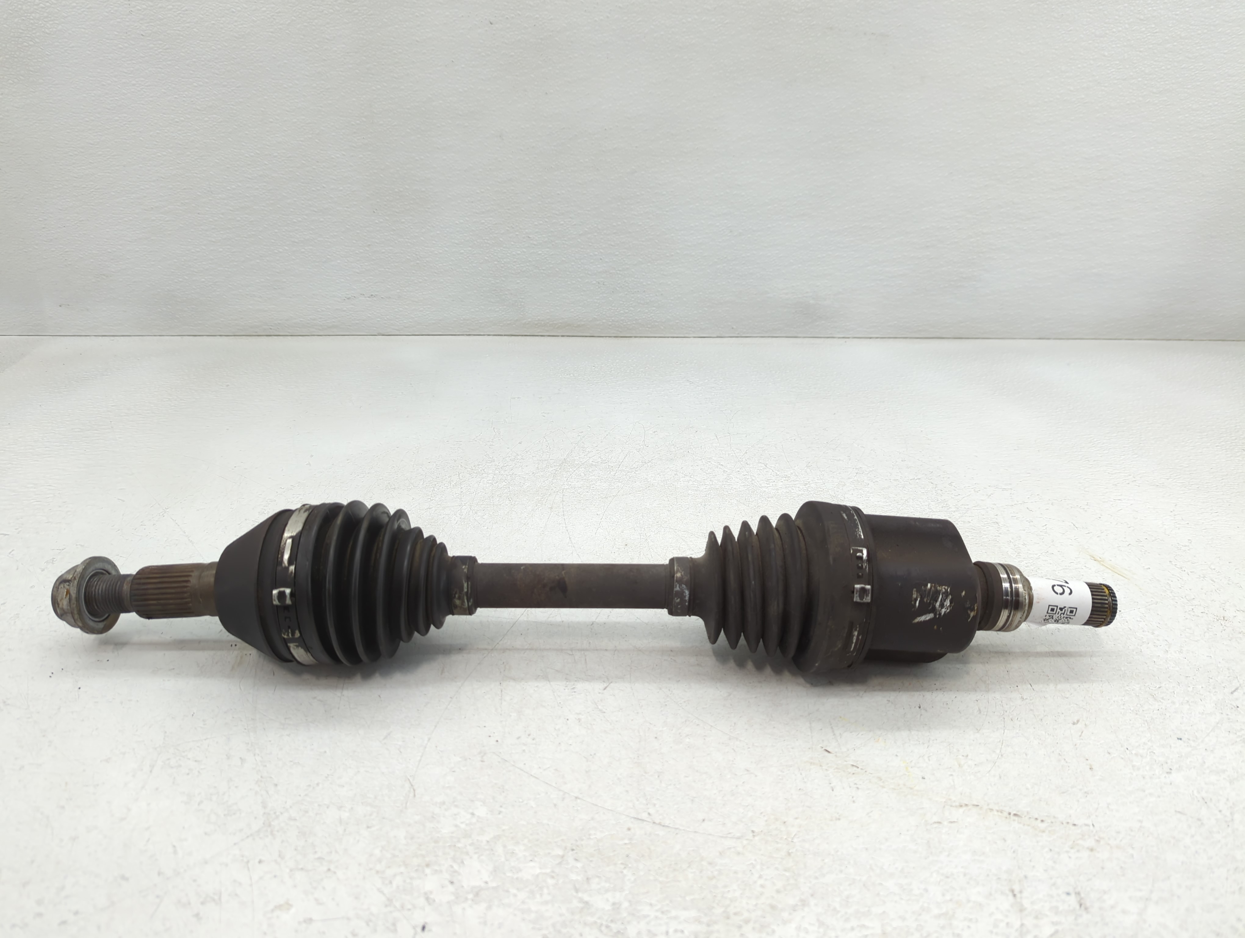 Picture of 2007-2008 Saturn Aura Axle Shaft Front Passenger Cv C/v 761576