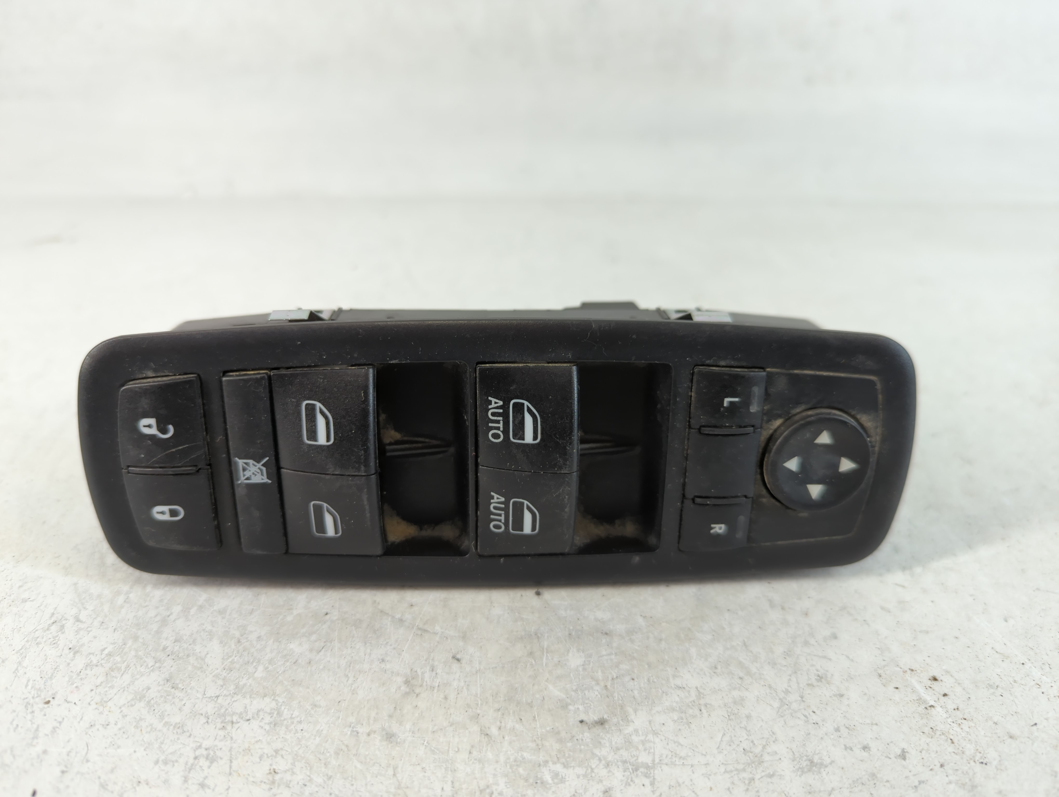 Picture of Dodge Caravan Driver Left Door Master Power Window Switch 761636
