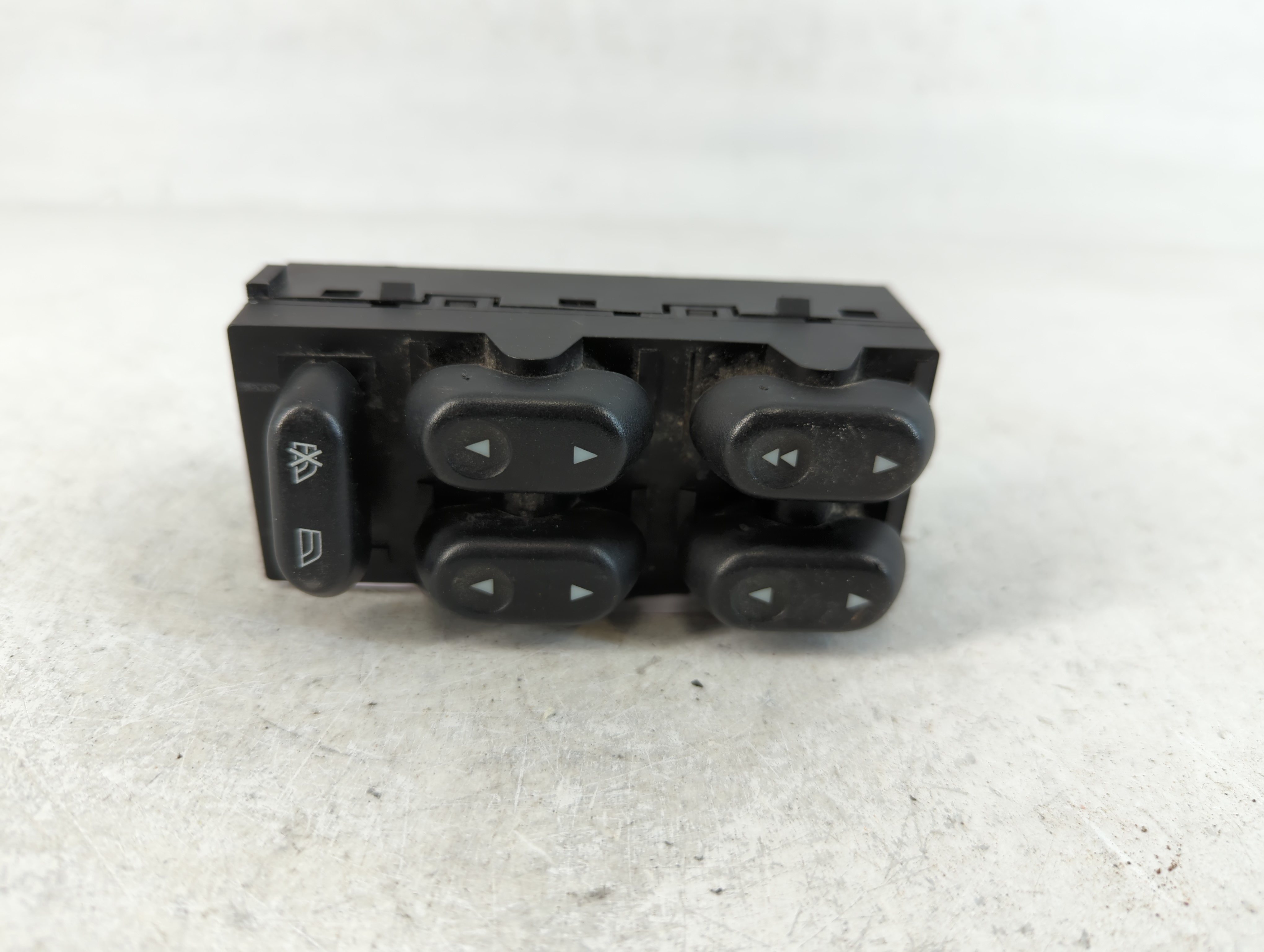2003 Mercury Grand Marquis Driver Left Door Master Power Window Switch 761645 - Oemusedautoparts1.com