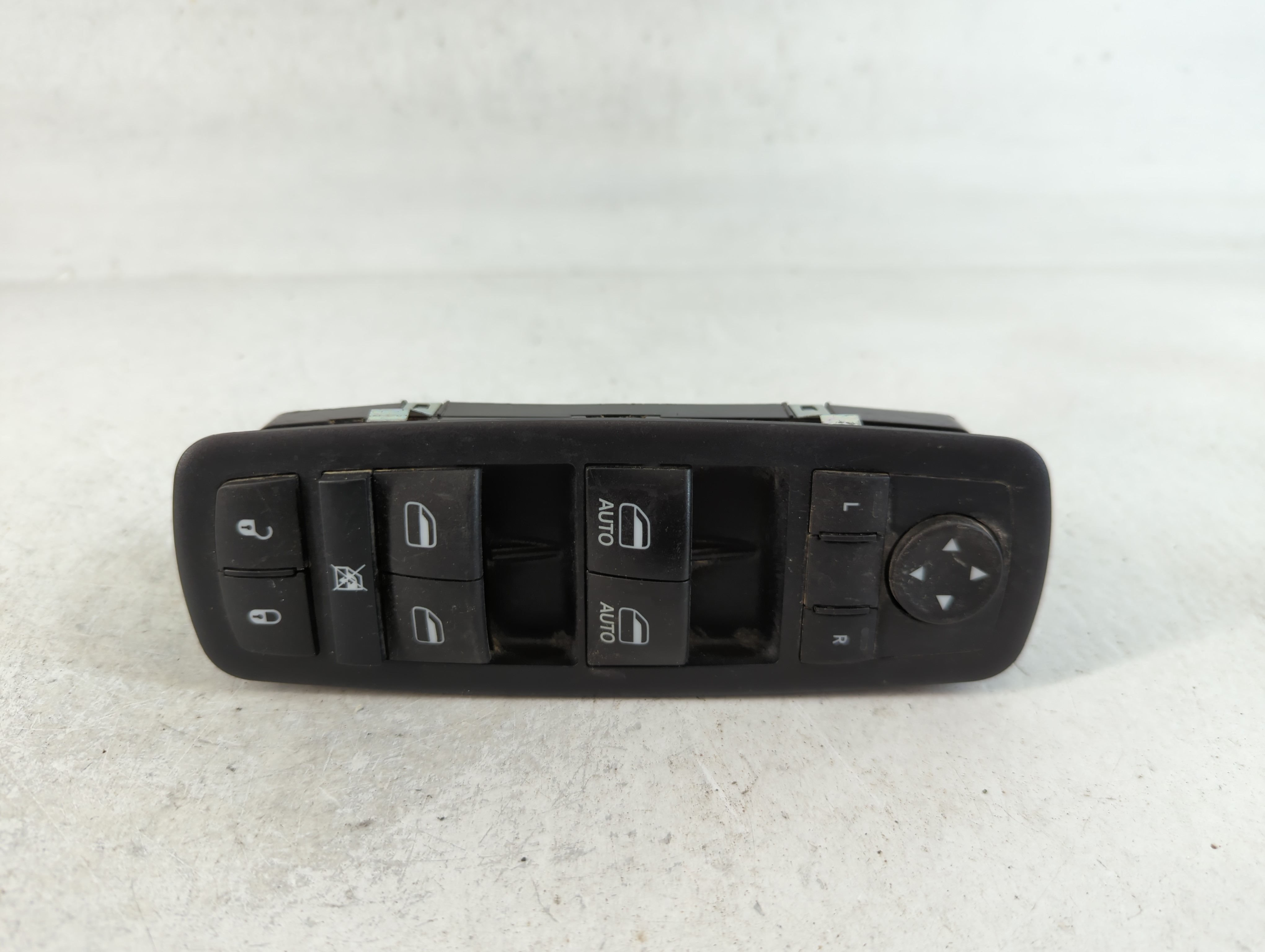 2016-2022 Jeep Grand Cherokee Driver Left Door Master Power Window Switch 761646 - Oemusedautoparts1.com