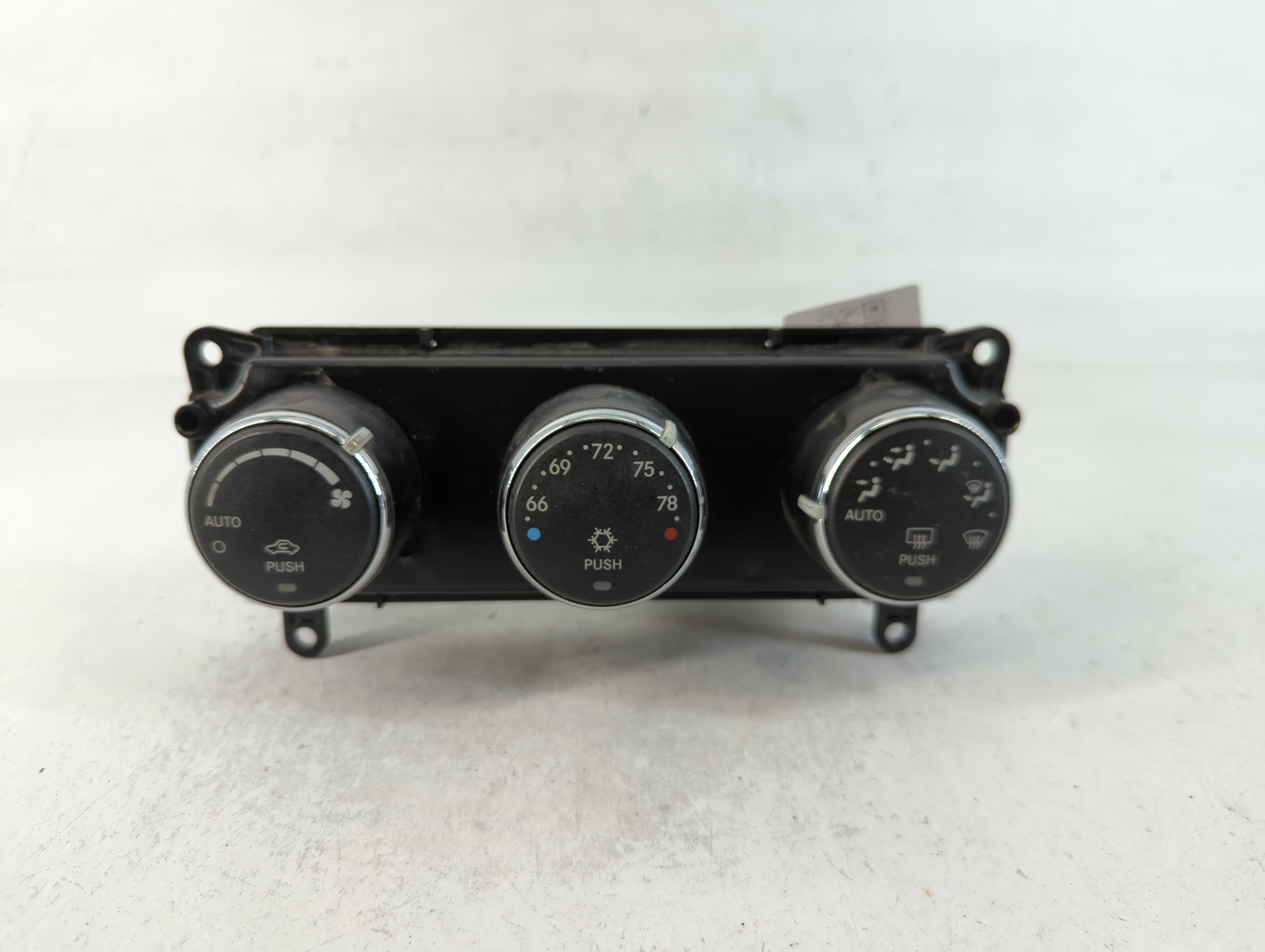 2011-2014 Chrysler 200 Ac Heater Climate Control P55111888ai 761813 - Oemusedautoparts1.com