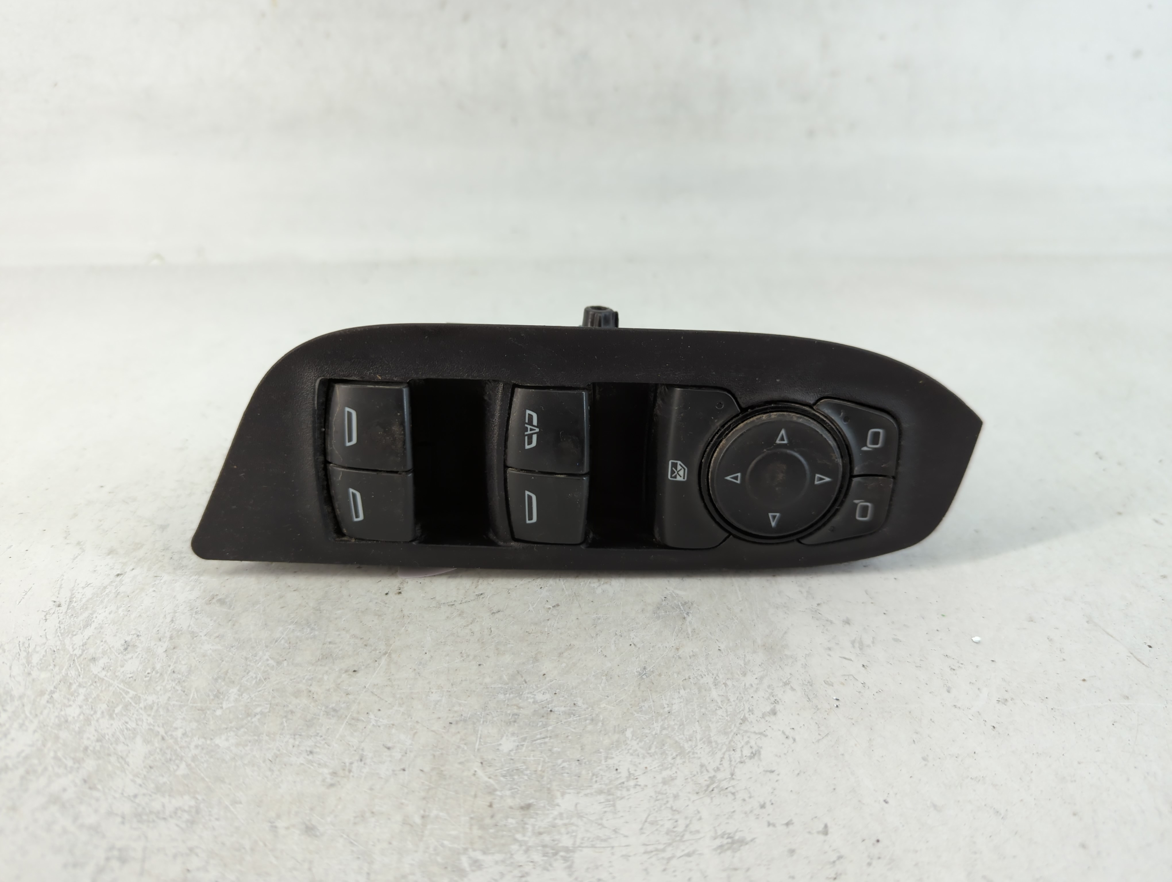 2018-2022 Chevrolet Equinox Driver Left Door Master Power Window Switch 761841 - Oemusedautoparts1.com
