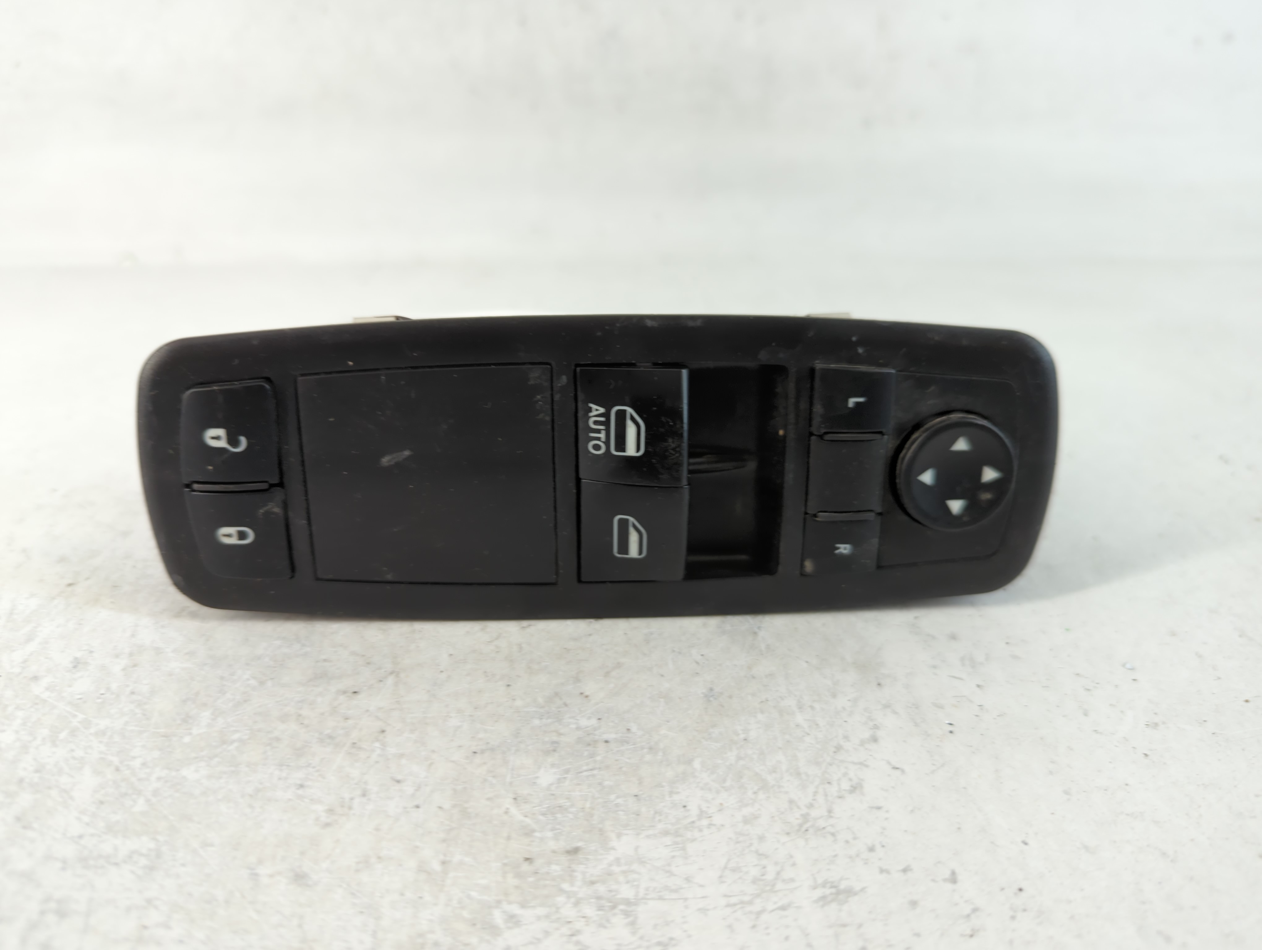 Picture of Dodge Caravan Driver Left Door Master Power Window Switch 761844
