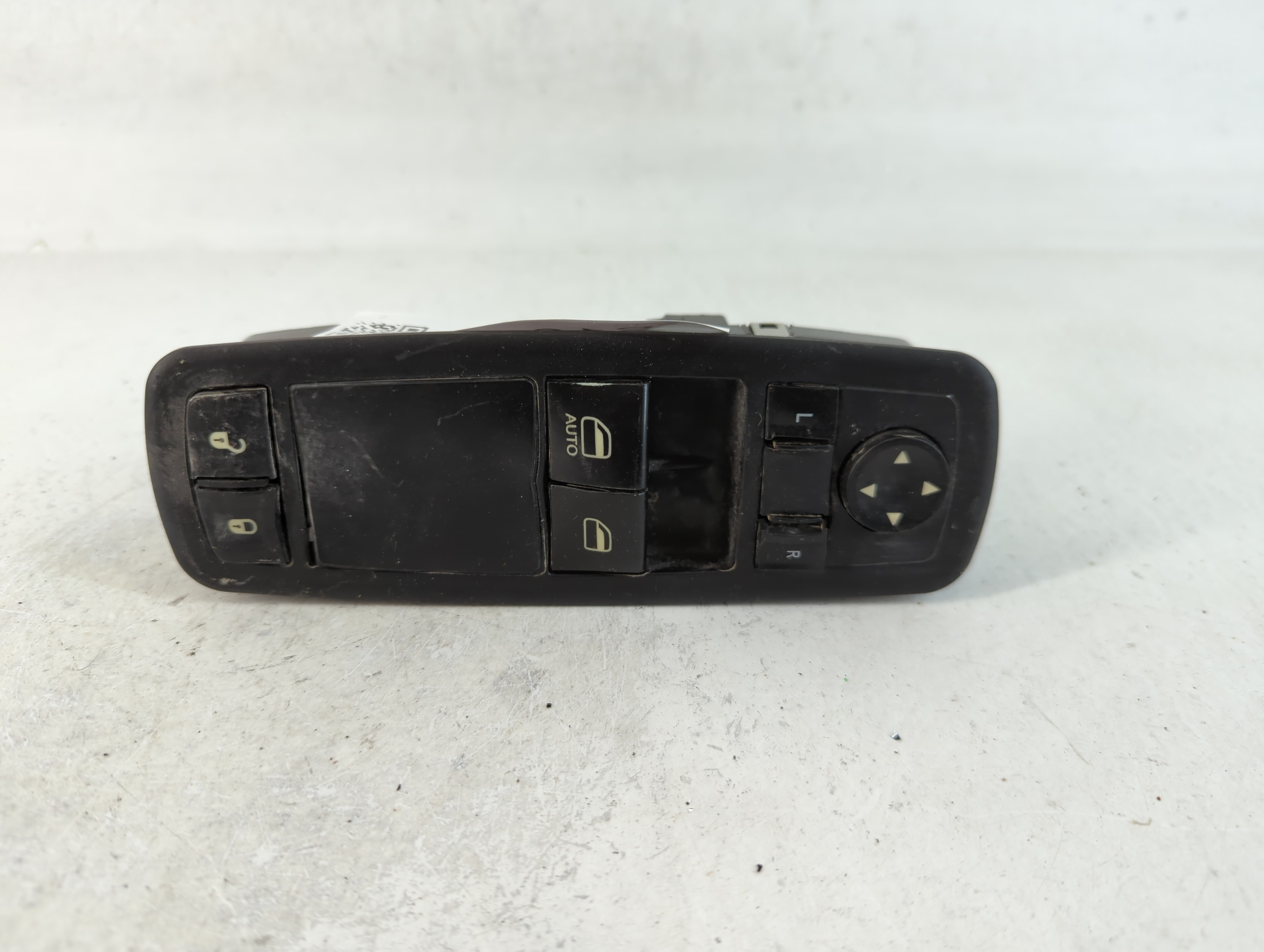 Picture of Dodge Caravan Driver Left Door Master Power Window Switch 761846