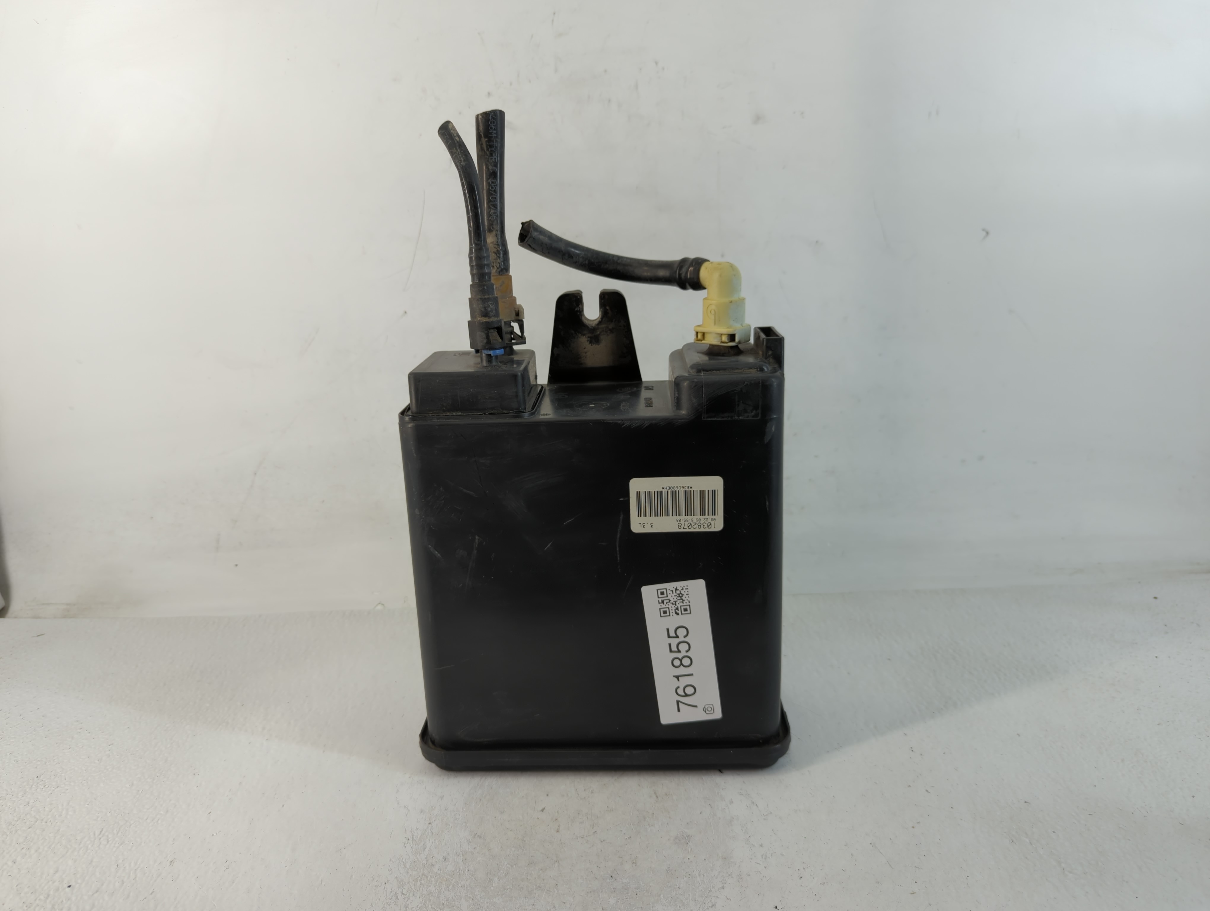 Picture of 2007 Gmc Yukon Xl 1500 Fuel Vapor Charcoal Canister 761855