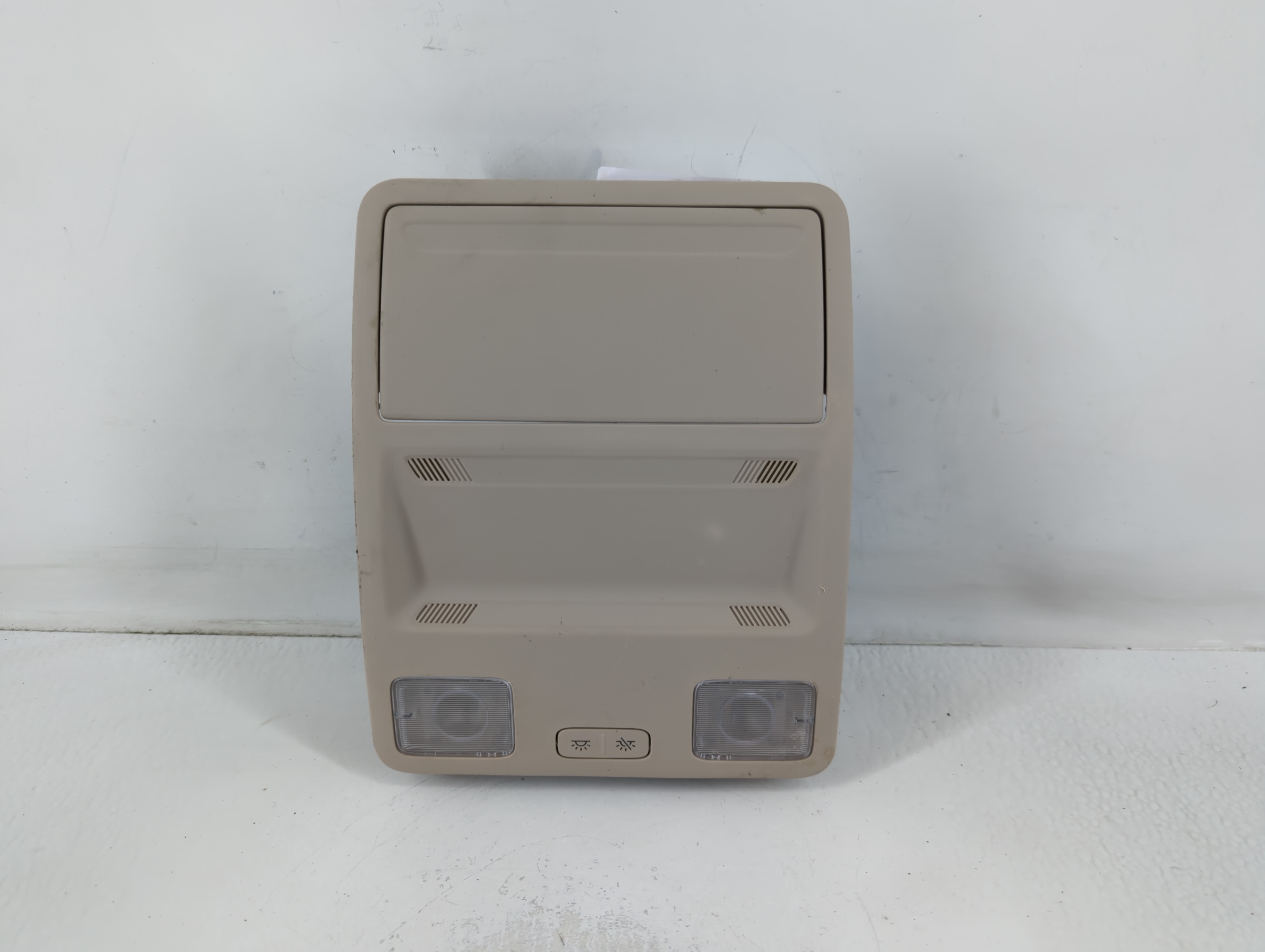 2020 Ford Escape Overhead Roof Console 761878 - Oemusedautoparts1.com