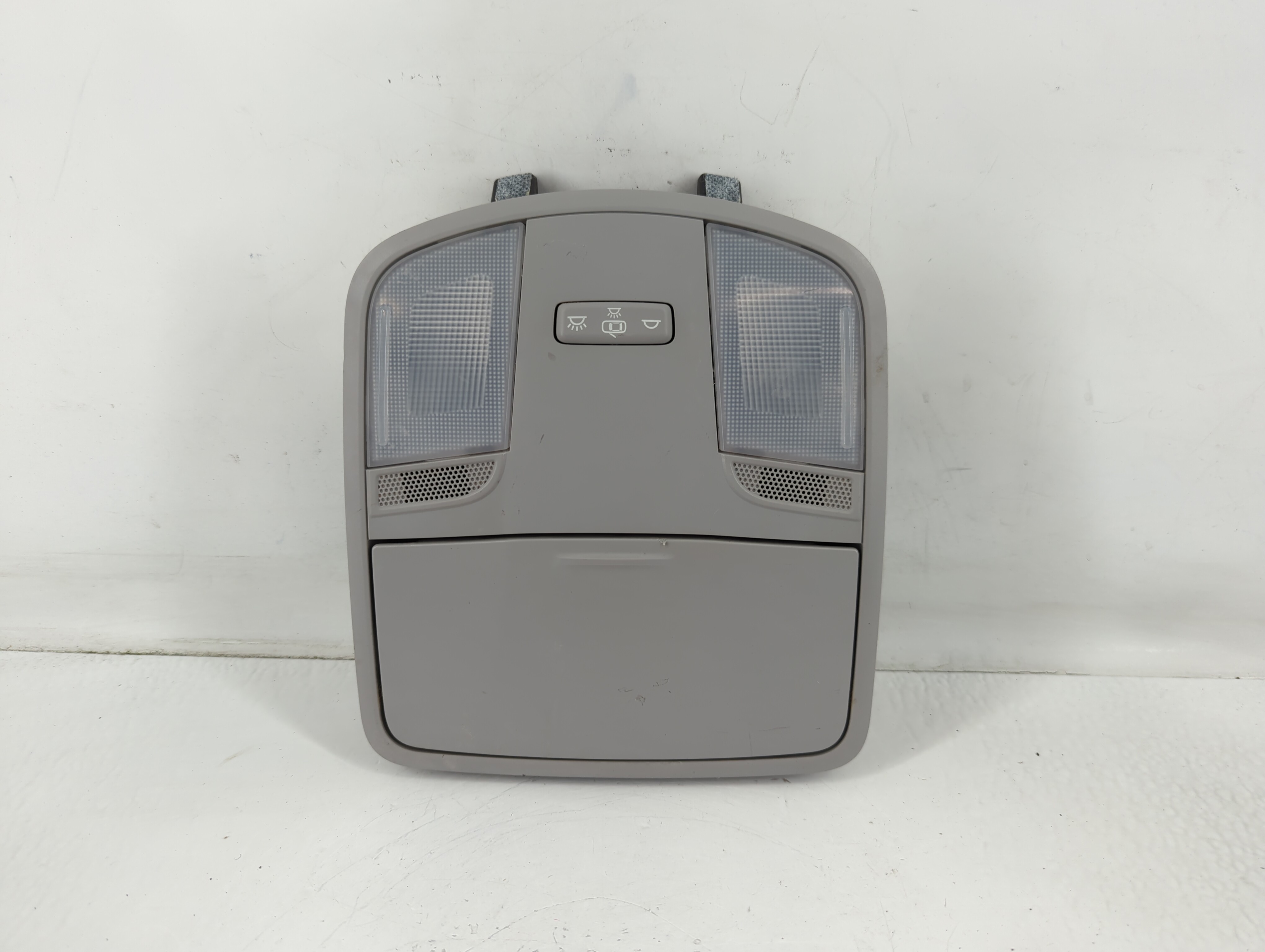 2017 Hyundai Elantra Overhead Roof Console 761879 - Oemusedautoparts1.com