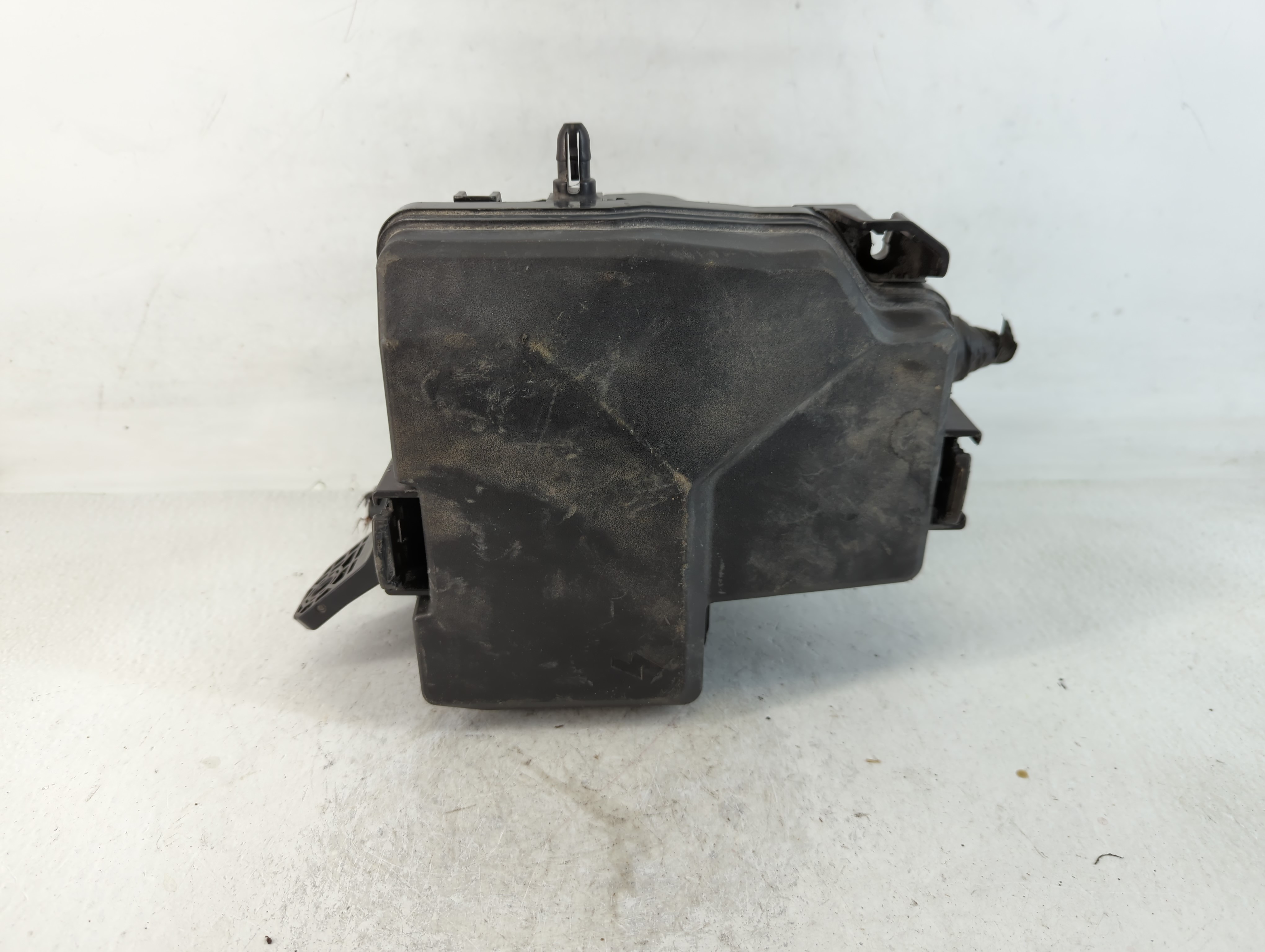 2021-2022 Hyundai Elantra Fusebox Fuse Box Relay Module 91956-aa020 761916 - Oemusedautoparts1.com