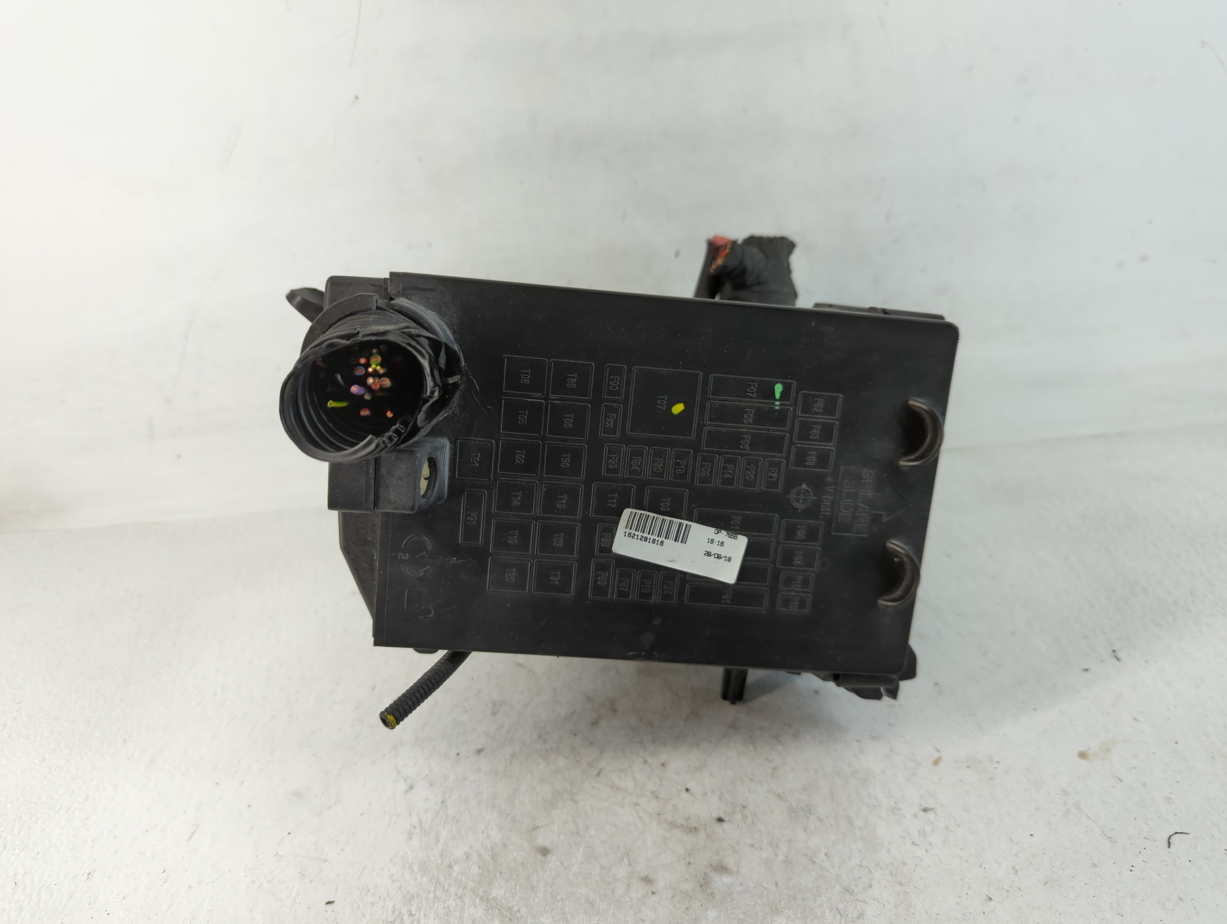 Picture of 2015-2021 Jeep Renegade Fusebox Fuse Box Relay Module 1621281616 761917