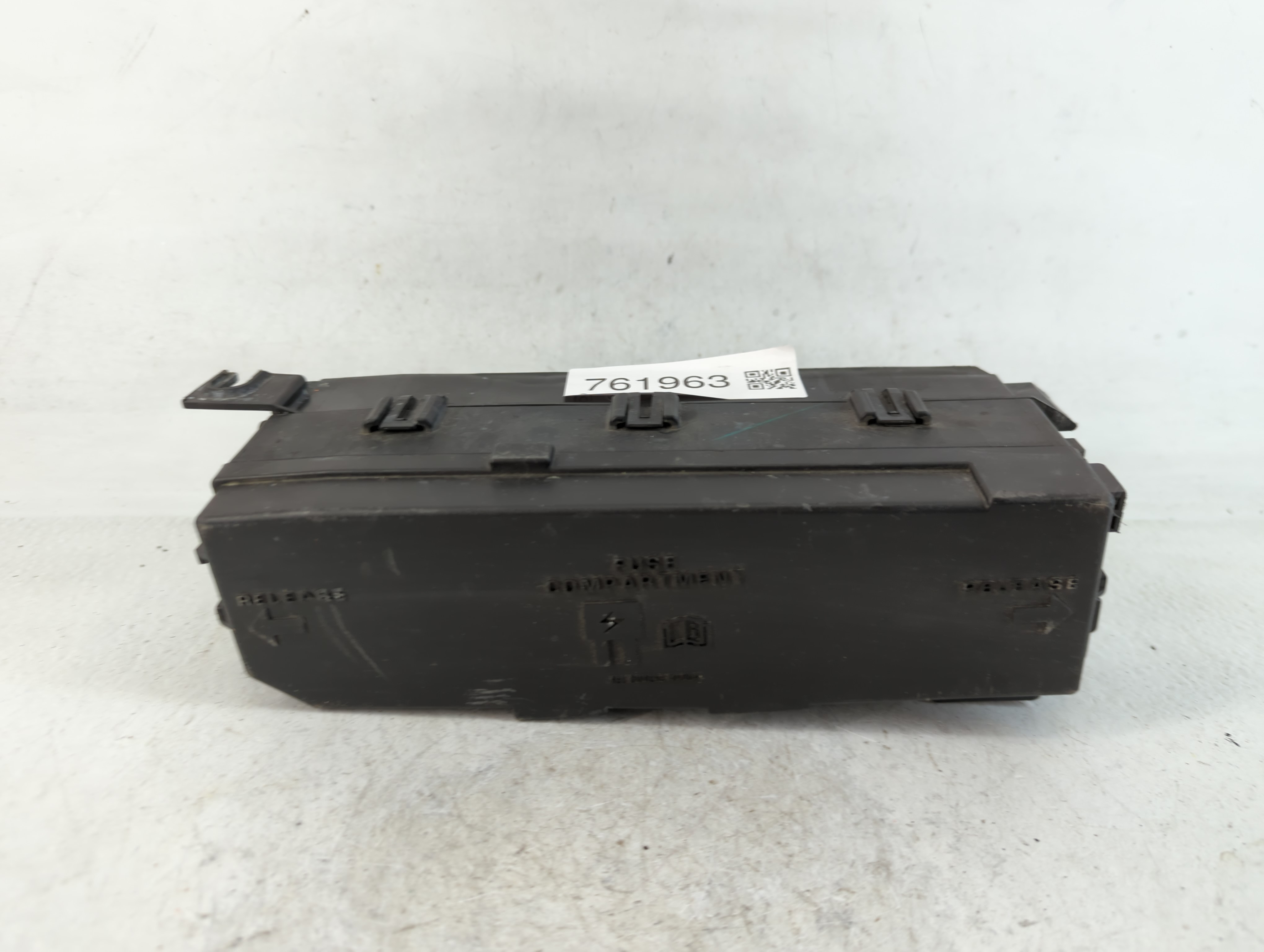 2008-2011 Ford Focus Fusebox Fuse Box Relay Module 3b01a0101 761963 - Oemusedautoparts1.com