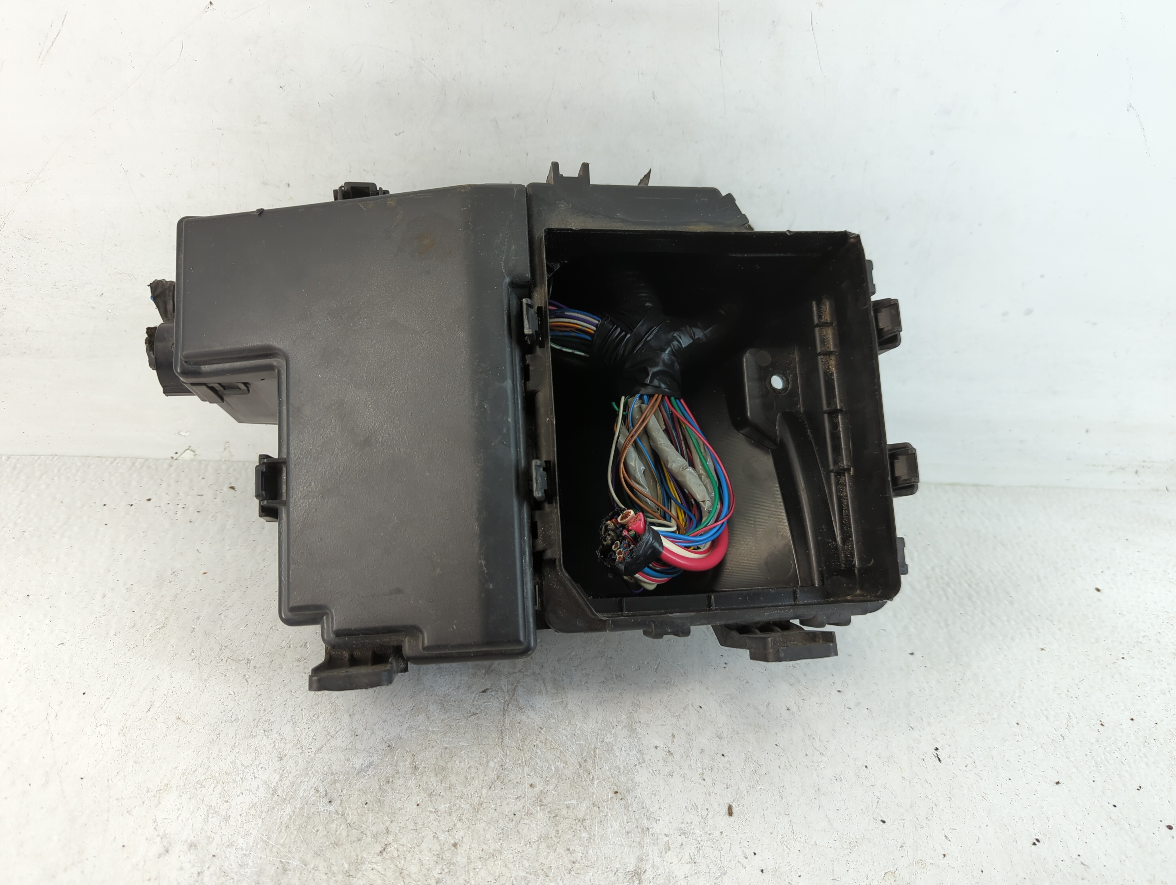 2007-2012 Nissan Sentra Fusebox Fuse Box Relay Module 284b8 Zj60a 761967 - Oemusedautoparts1.com
