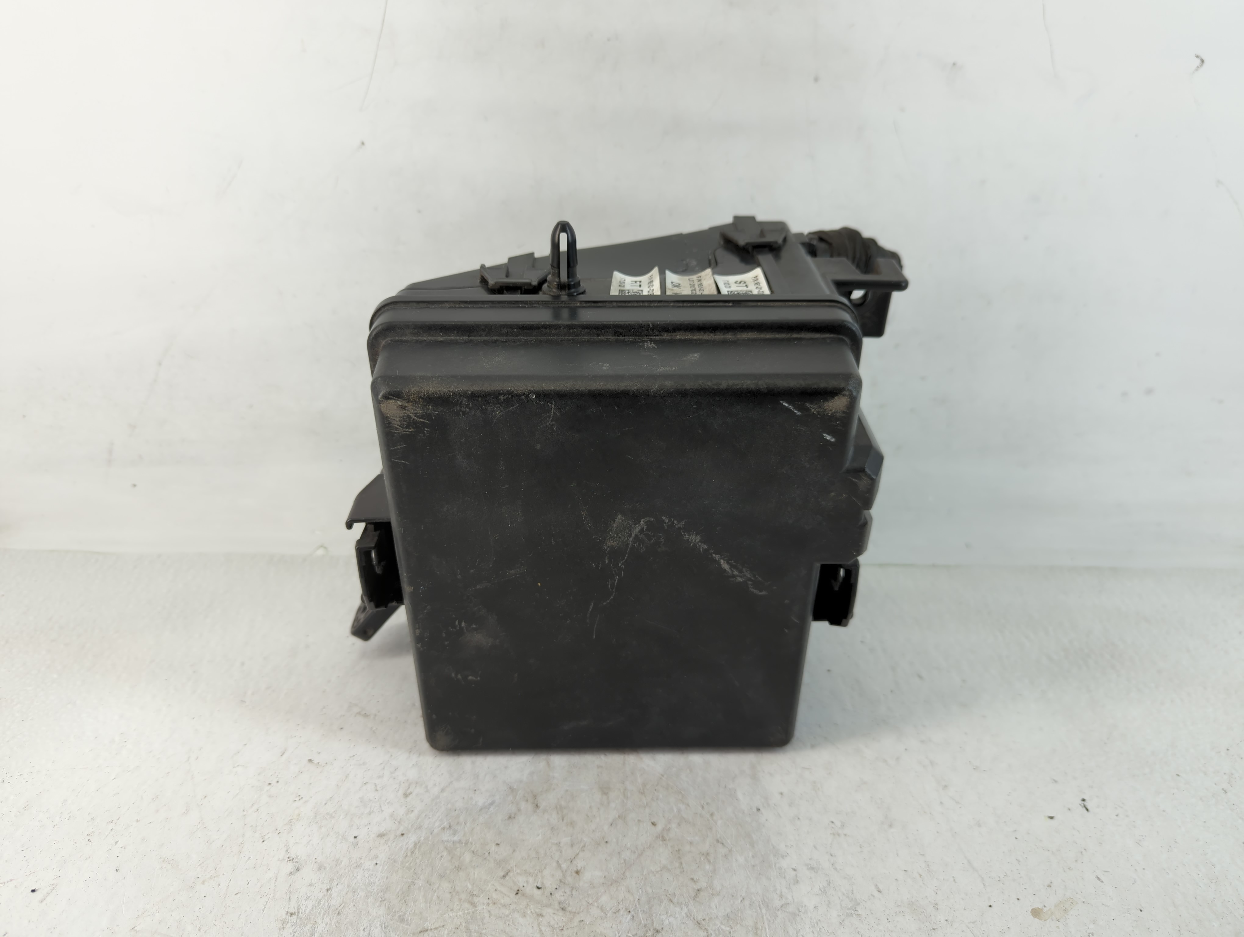 2016-2018 Hyundai Tucson Fusebox Fuse Box Relay Module N91431-d3162-57 761974 - Oemusedautoparts1.com