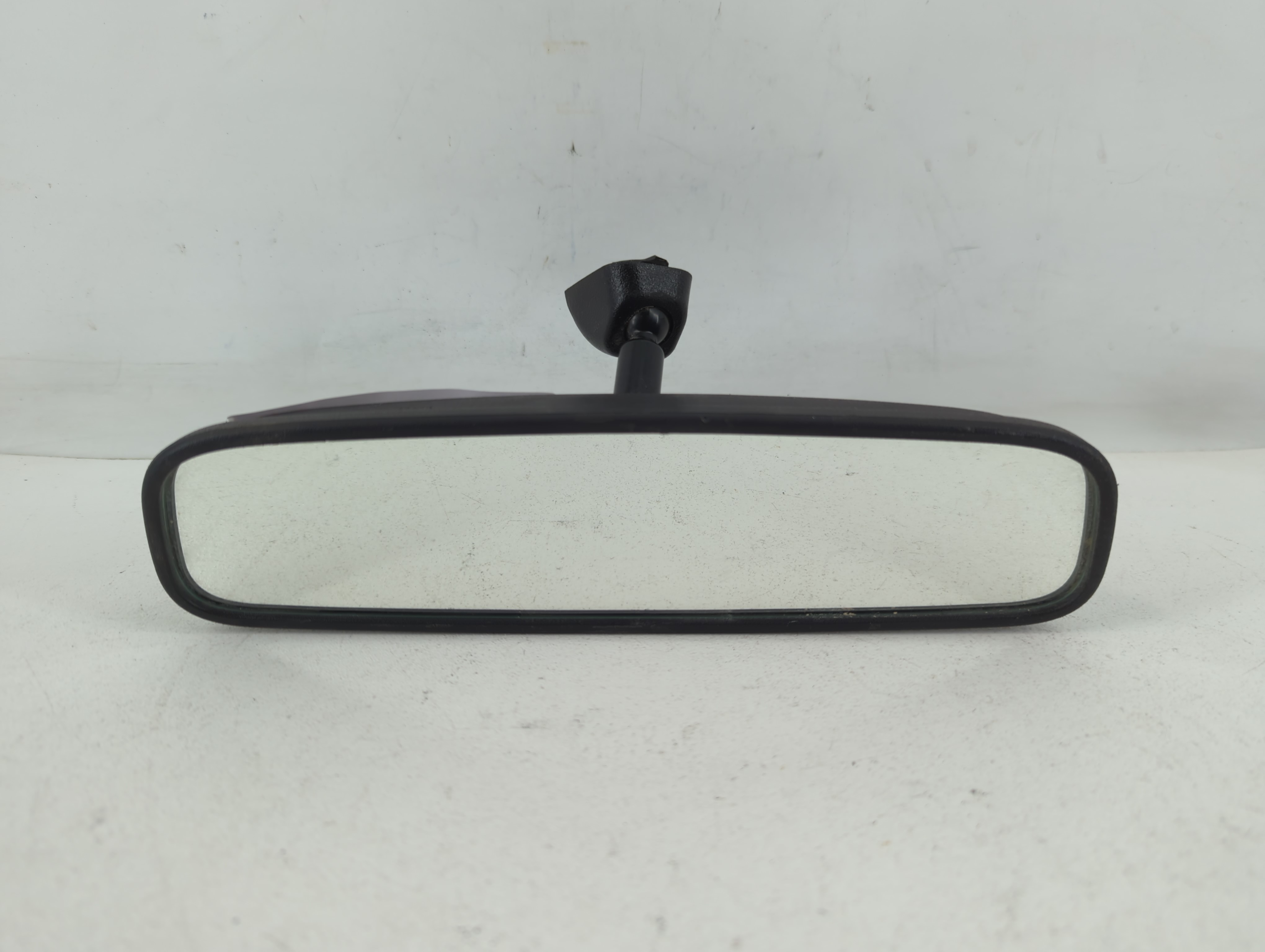Picture of 2018-2021 Hyundai Kona Interior Rear View Mirror Oem 762015