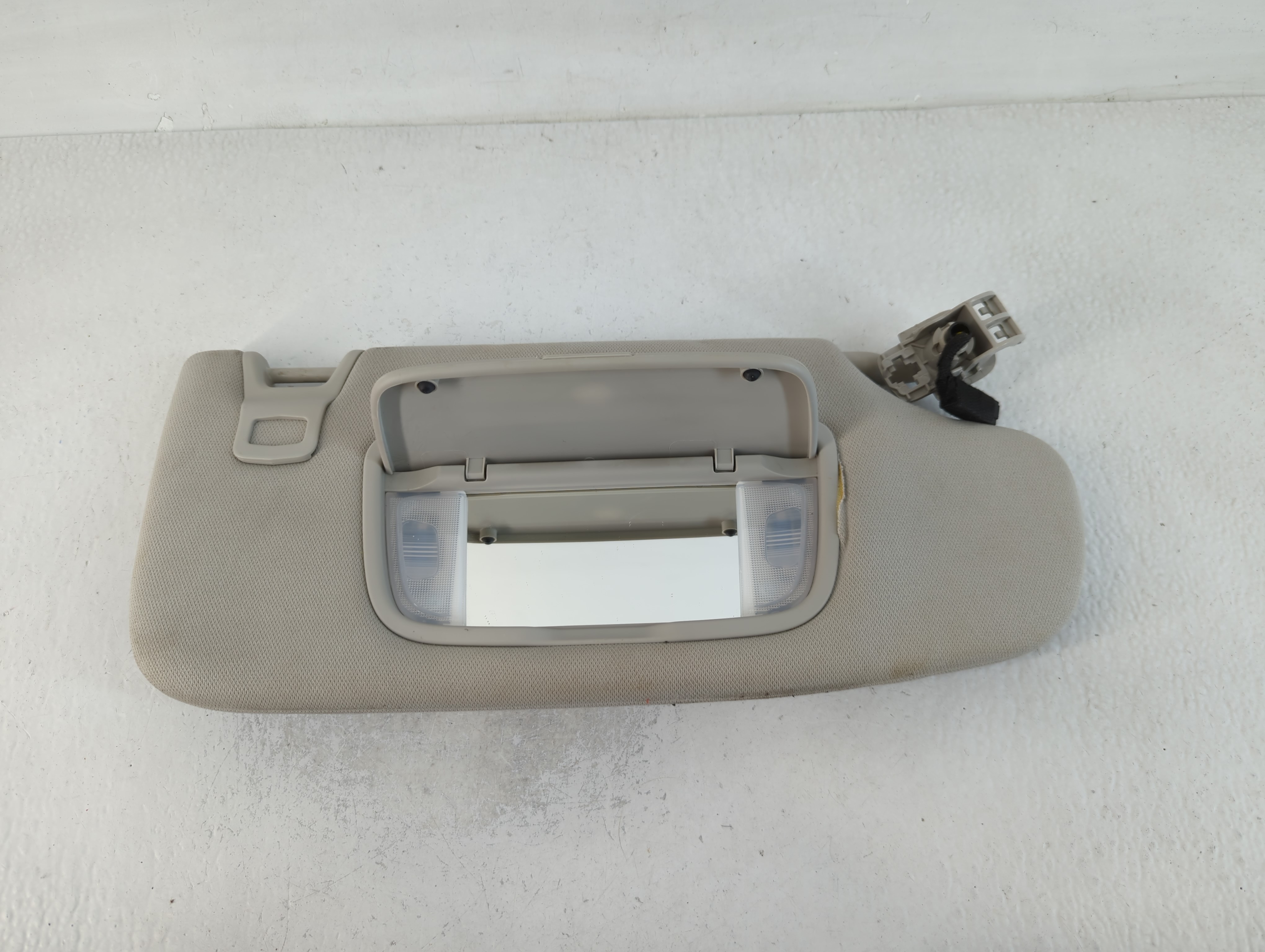 2015-2016 Ford Fusion Passenger Sun Visor Mirror Right Sunvisor Grey 762101 - Oemusedautoparts1.com