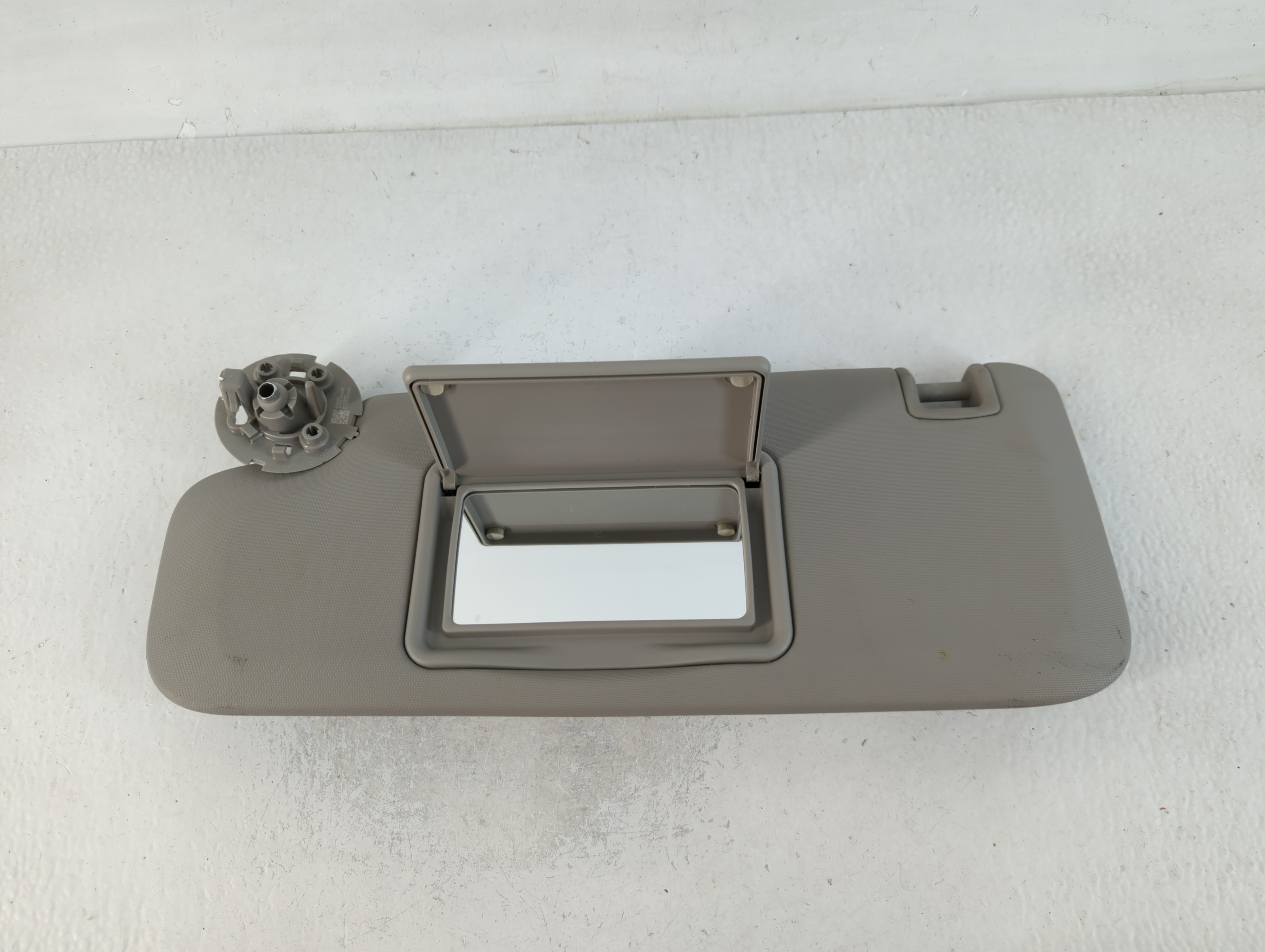 2011-2016 Chevrolet Cruze Driver Sun Visor Mirror Left Sunvisor Grey 762139 - Oemusedautoparts1.com