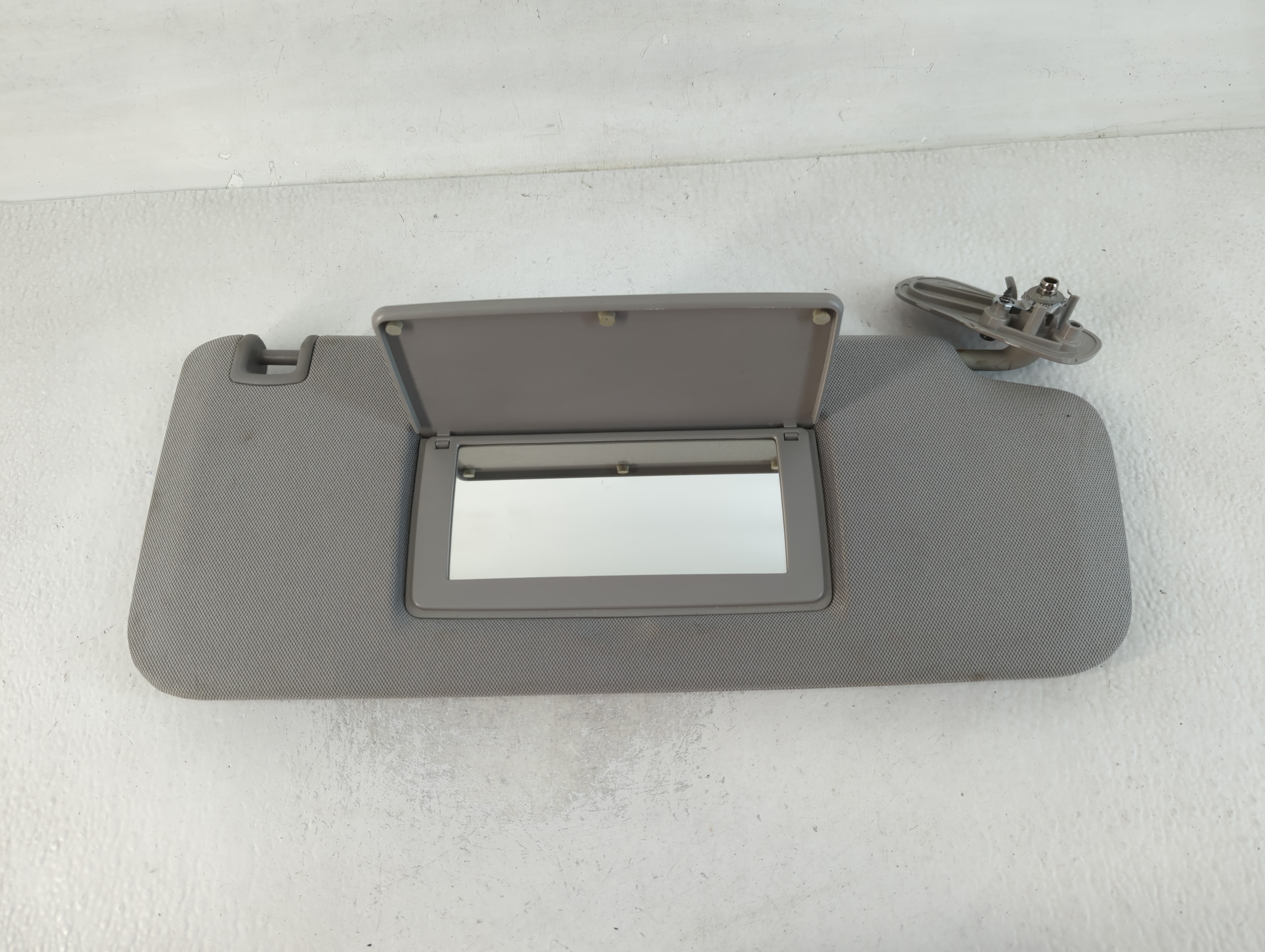 Picture of Dodge Sierra Passenger Sun Visor Mirror Right Sunvisor Grey 762204