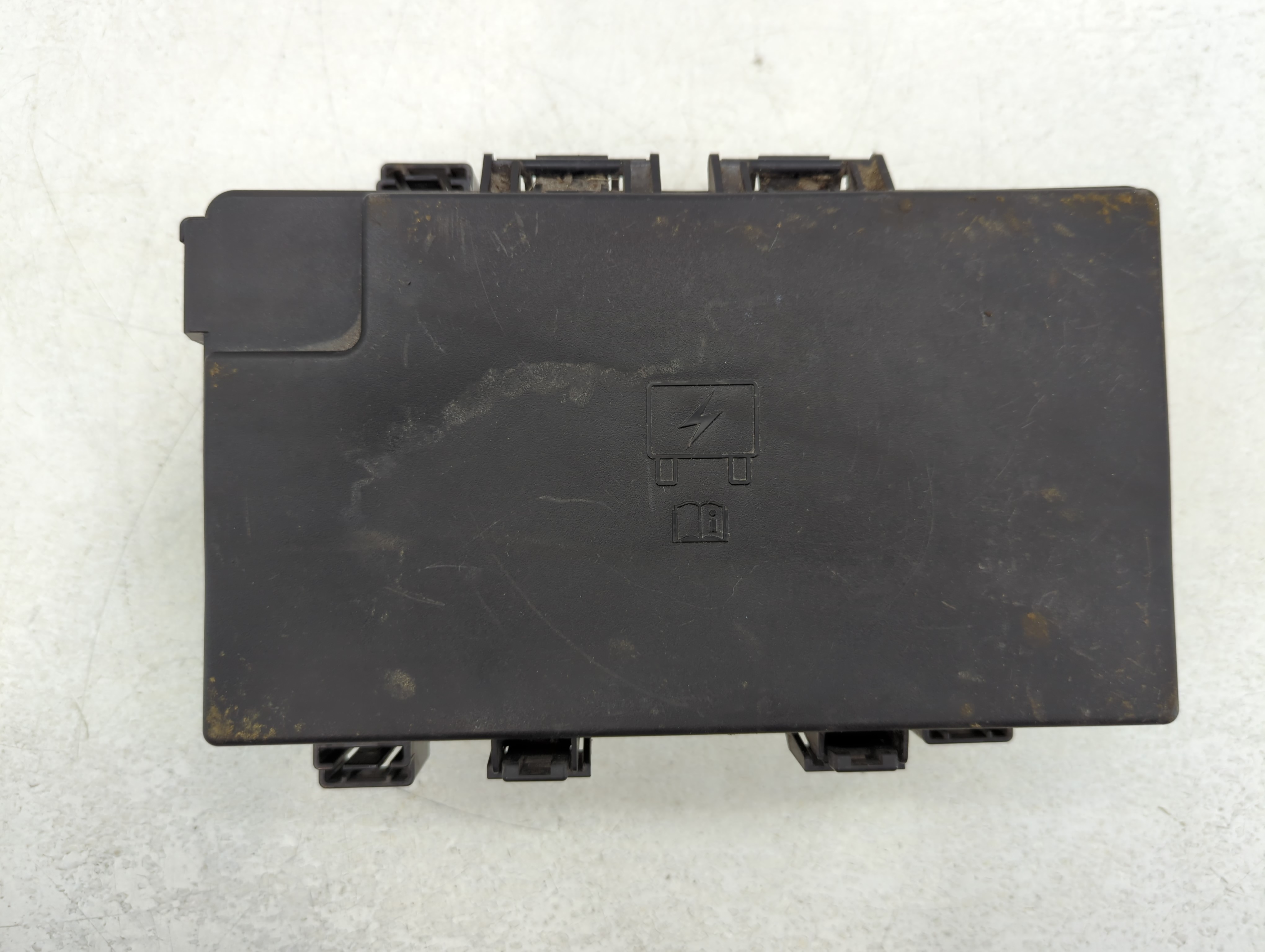 Picture of 2016 Dodge Ram 1500 Fusebox Fuse Box Relay Module P68258527aa 762246