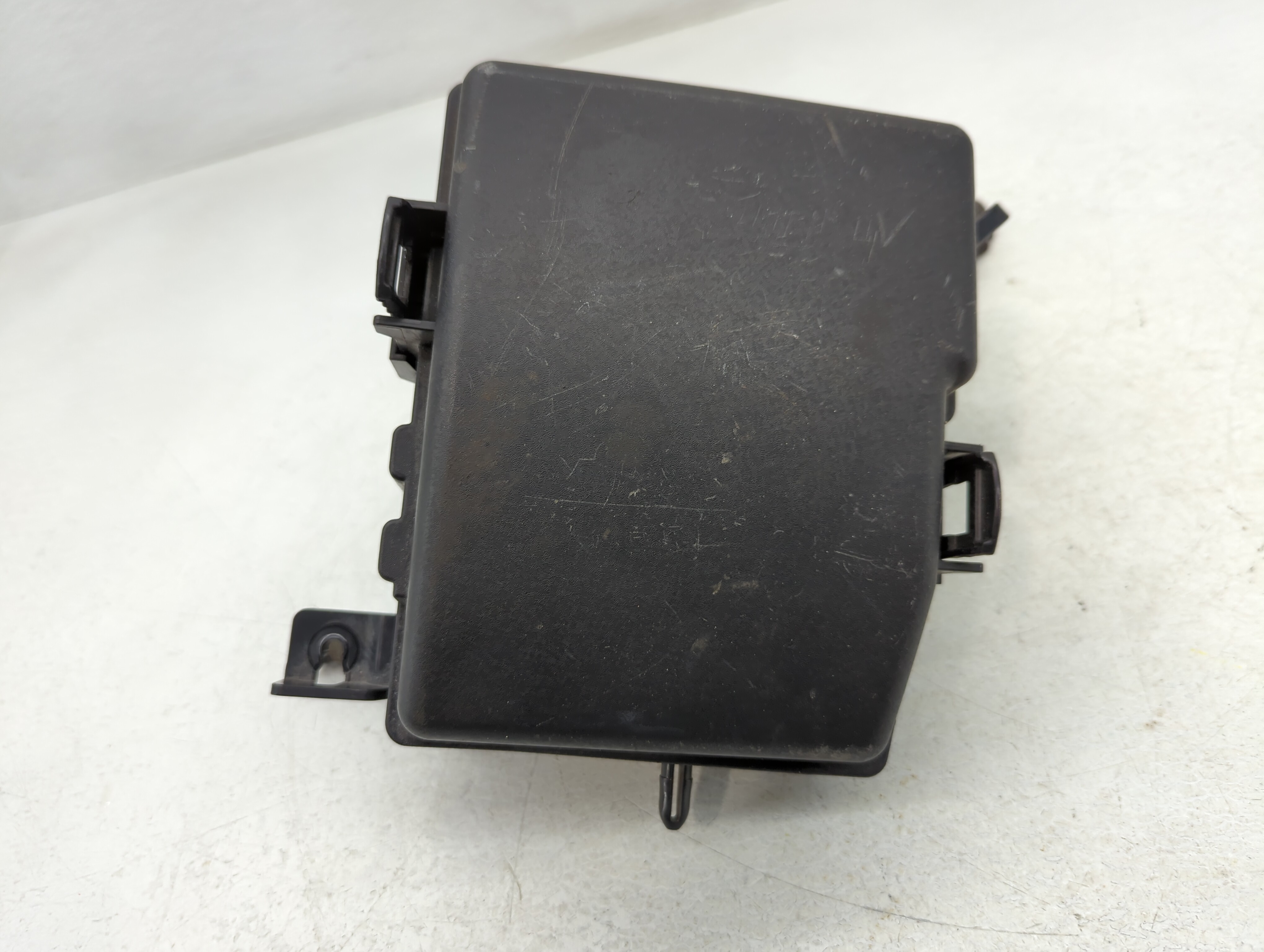 2015-2017 Hyundai Azera Fusebox Fuse Box Relay Module 762247 - Oemusedautoparts1.com