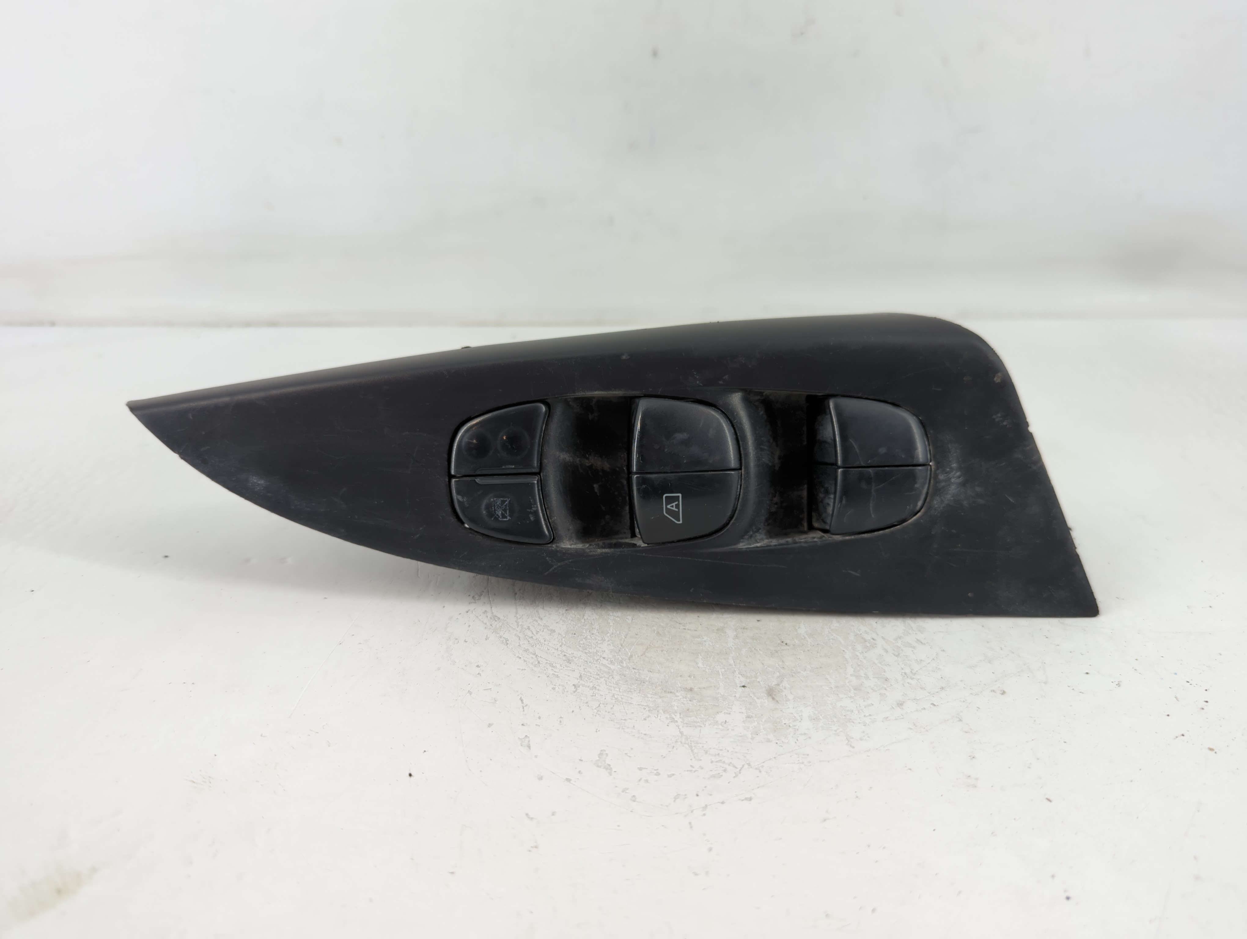 2013-2019 Nissan Sentra Driver Left Door Master Power Window Switch 762287 - Oemusedautoparts1.com