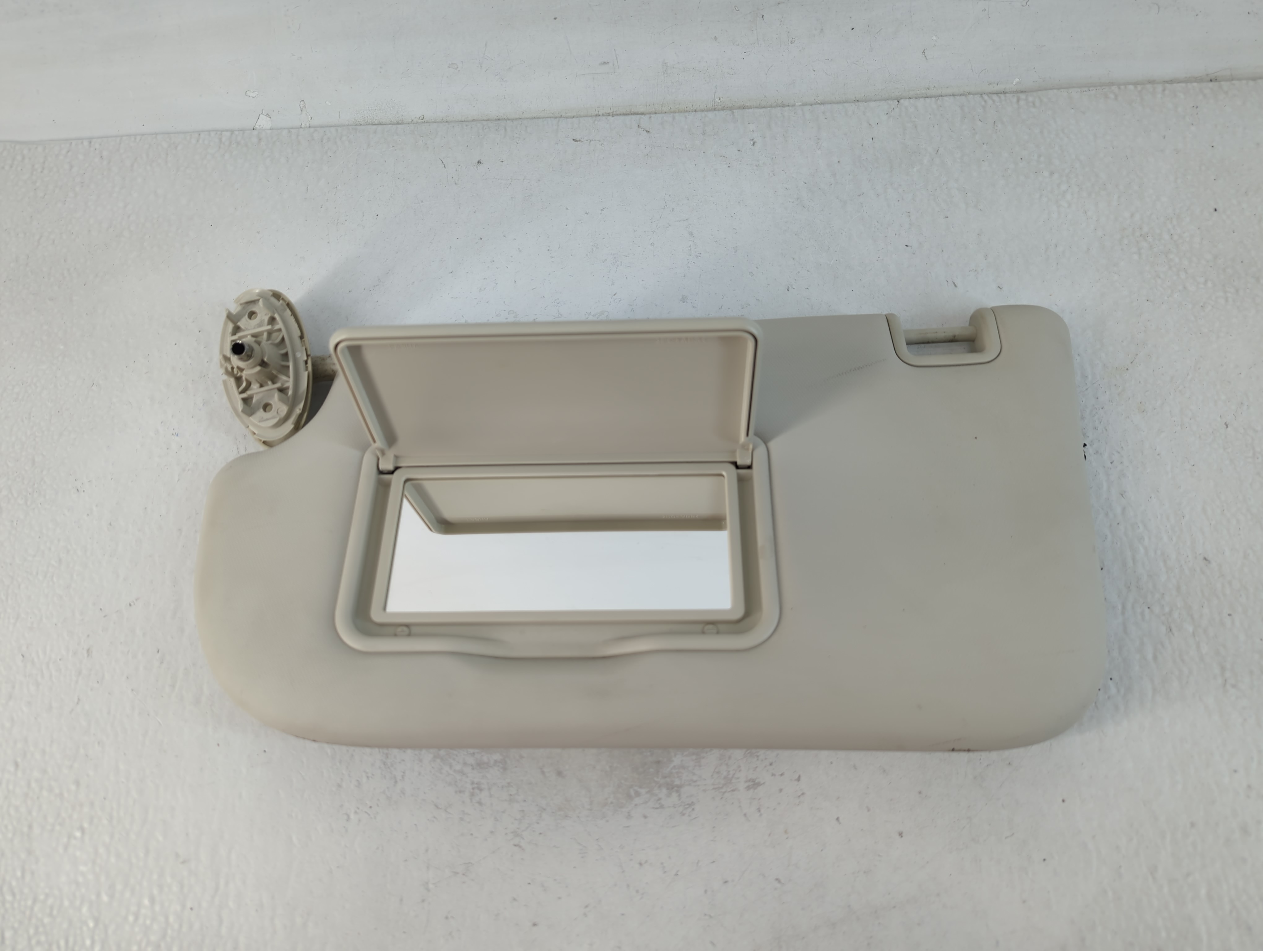 2013-2019 Ford Escape Driver Sun Visor Mirror Left Sunvisor Light Beige 762298 - Oemusedautoparts1.com