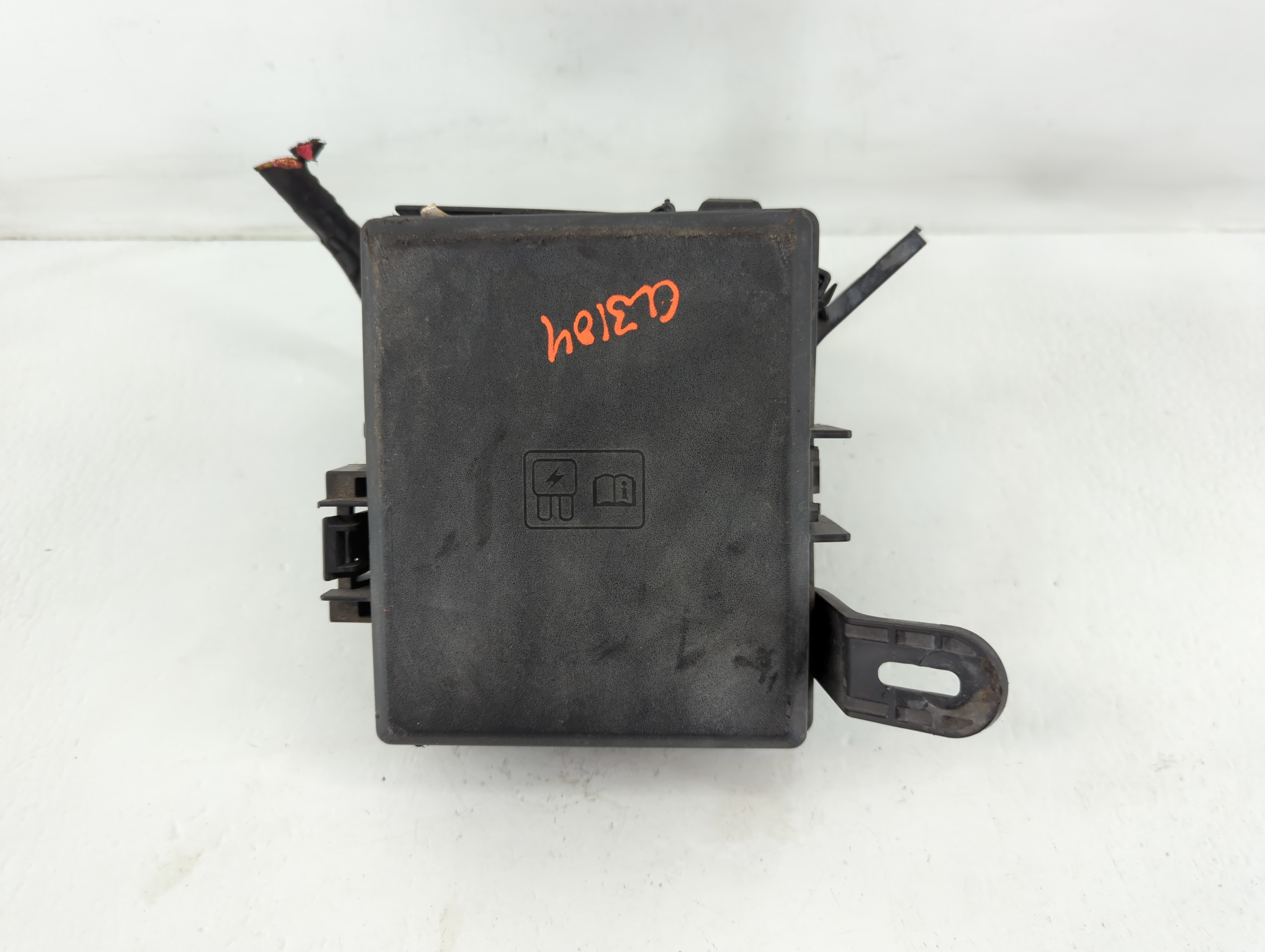 2018-2020 Ford Ecosport Fusebox Fuse Box Relay Module Gn15-12a581-cjf 762311 - Oemusedautoparts1.com