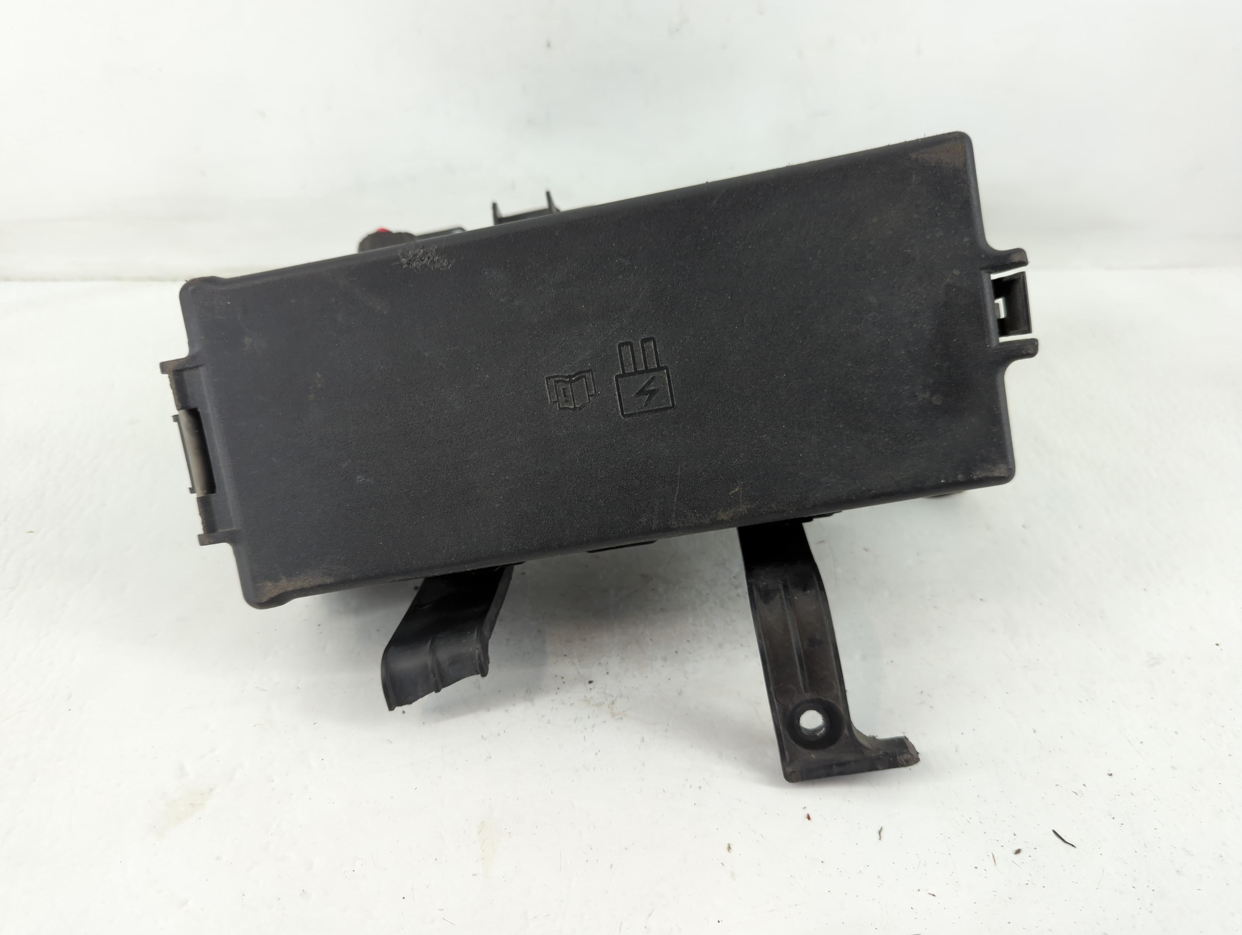 2010-2012 Ford Fusion Fusebox Fuse Box Relay Module Pp-t10|54-7146-30 762313 - Oemusedautoparts1.com