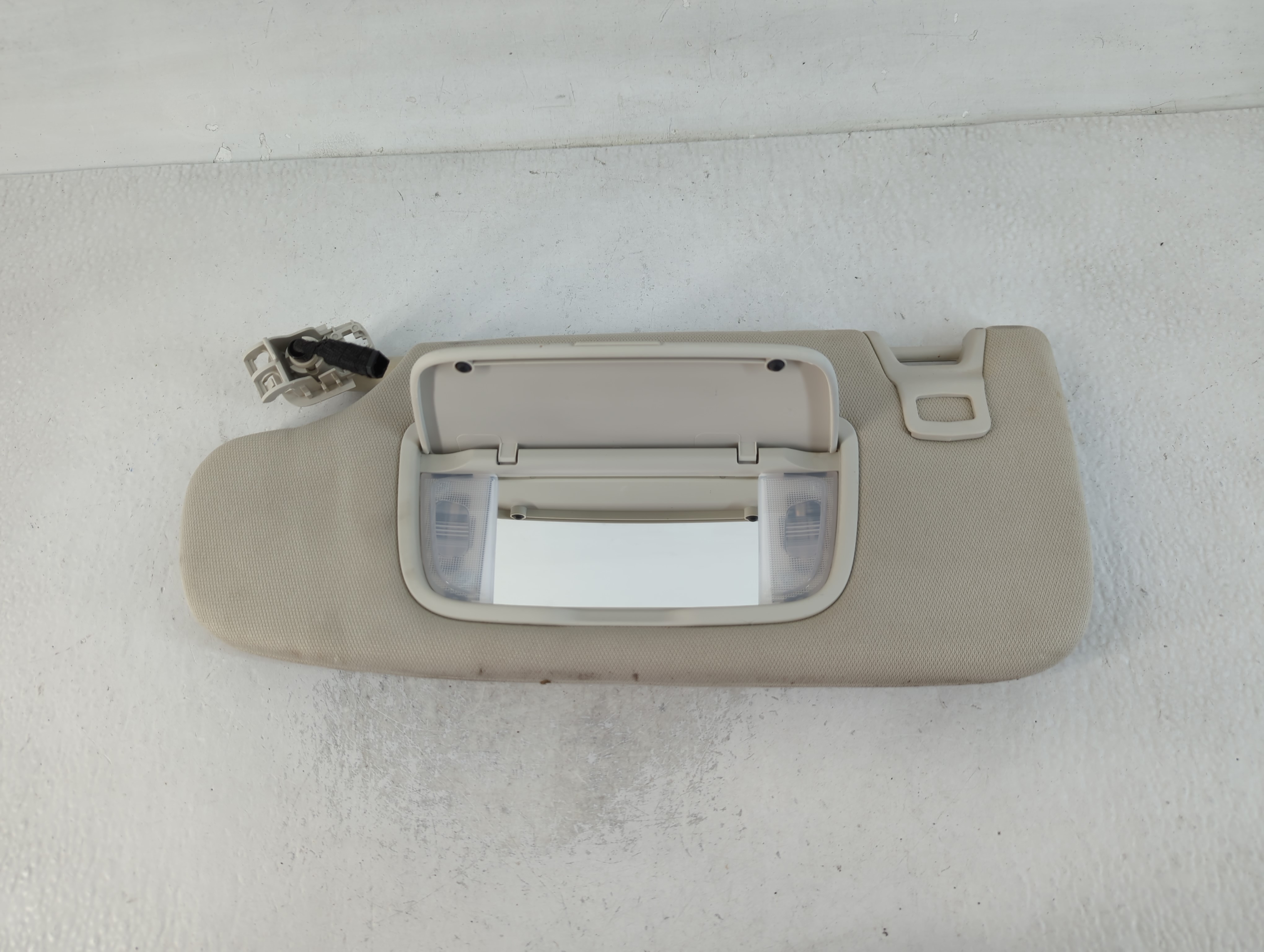 Picture of 2015-2020 Ford Edge Driver Sun Visor Mirror Left Sunvisor Beige 762344