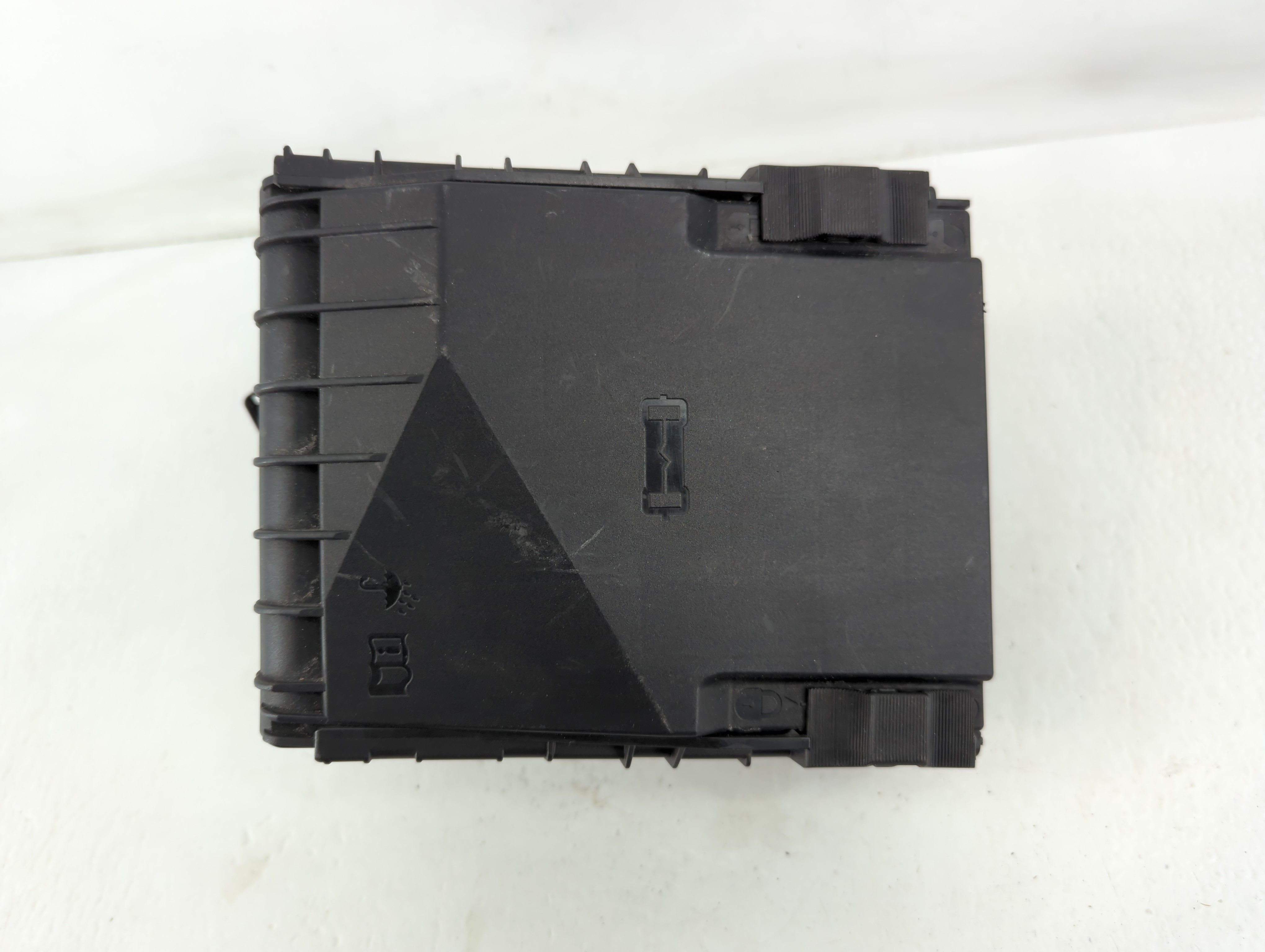 Picture of 2006-2013 Audi A3 Fusebox Fuse Box Relay Module 1k0 937 132 F 762352