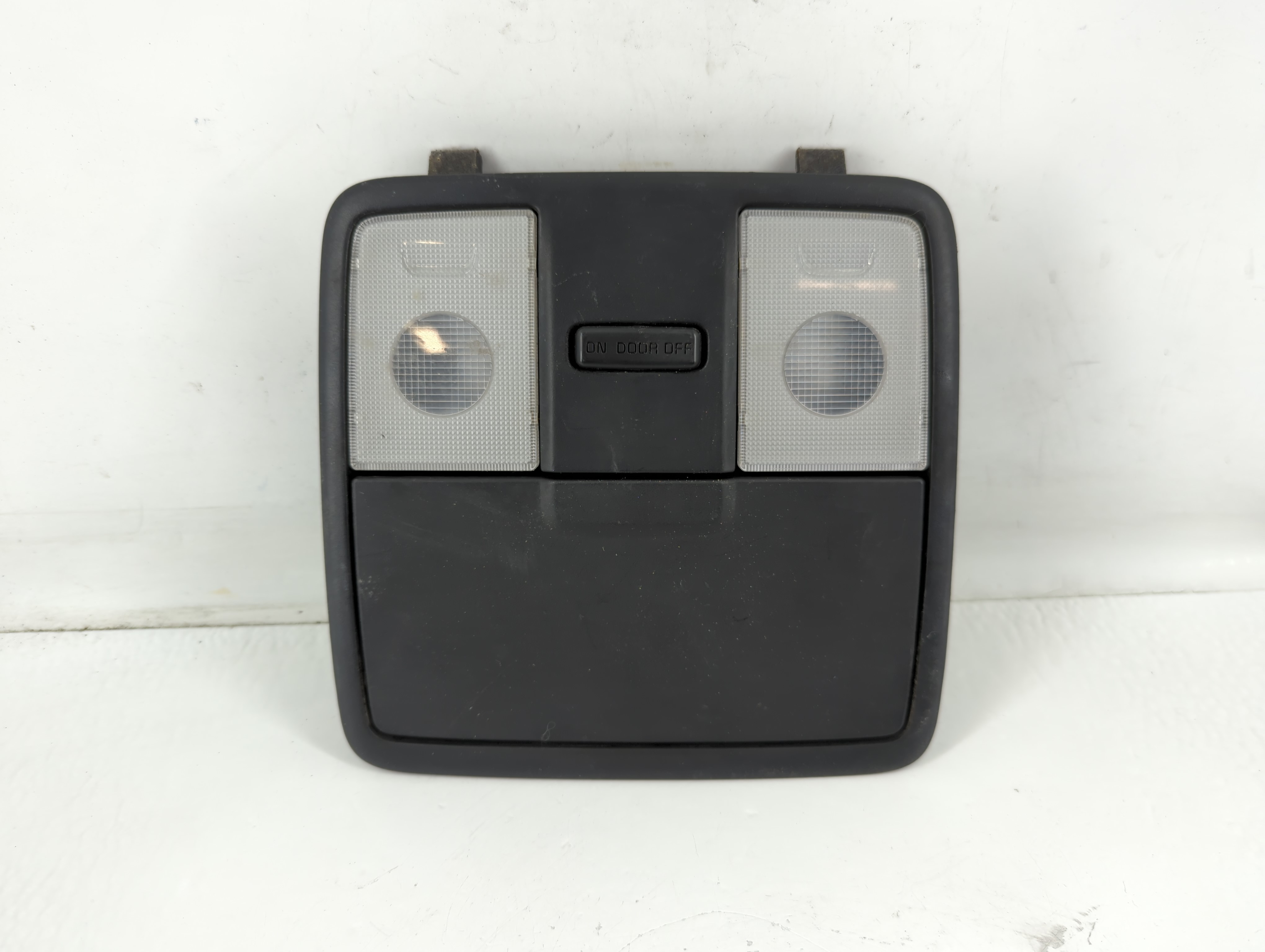 2016 Kia Forte Overhead Roof Console 762374 - Oemusedautoparts1.com