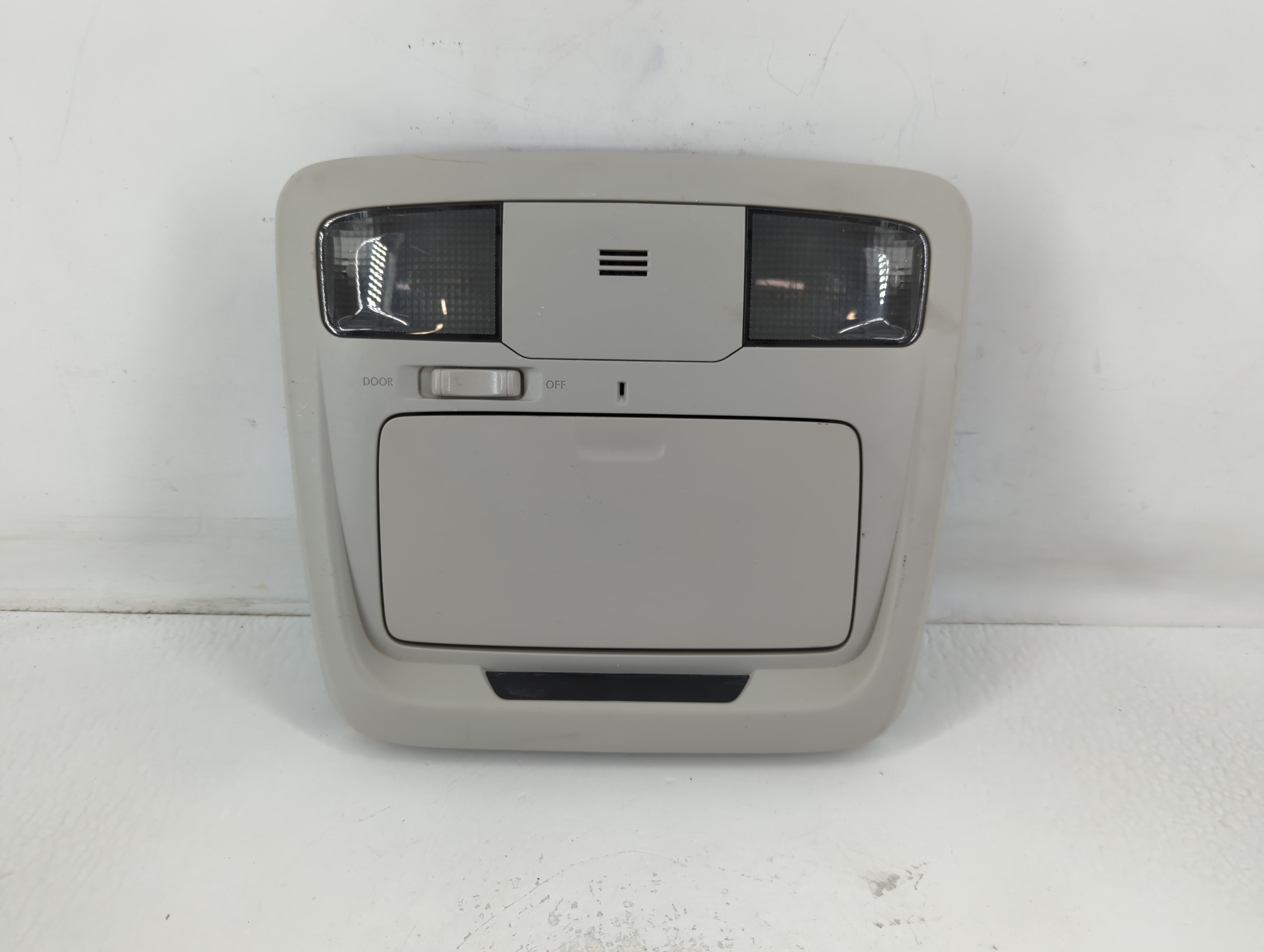 2015 Subaru Outback Overhead Roof Console 762377 - Oemusedautoparts1.com